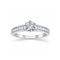 Anillo Oro Blanco 14k - Zirconia Central de 4.5 mm con Baguette Laterales
