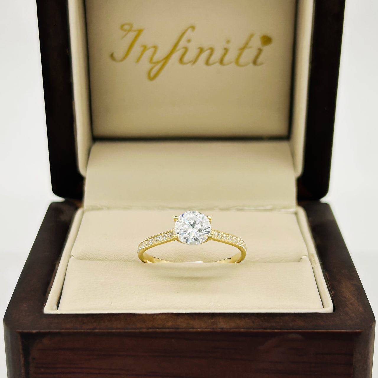 Anillo Oro Amarillo 10k, Estilo Pavé Zirconia Central 6.00 mm