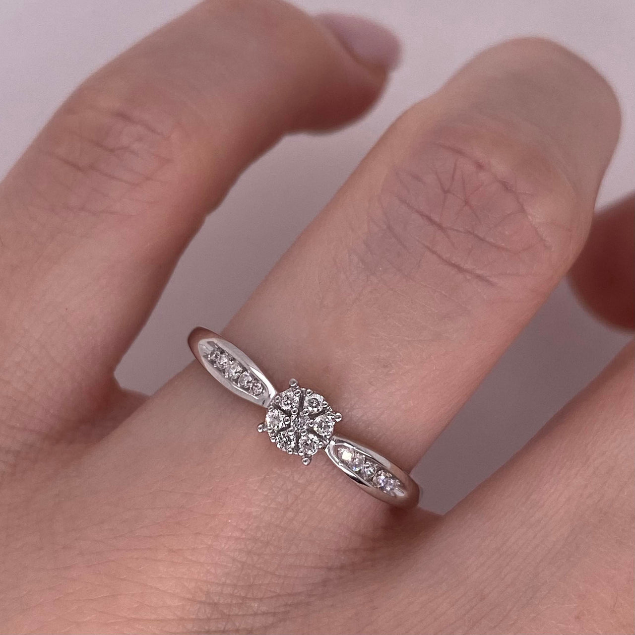 Anillo Oro Blanco 14k - Diamantes Naturales 0.10 CTW