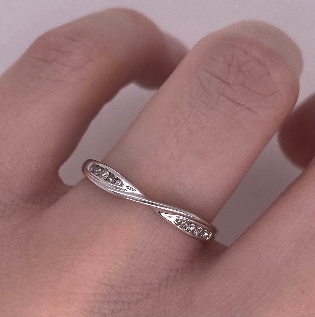 Churumbela Oro Blanco 14k - Diamantes Naturales 0.10 CTW