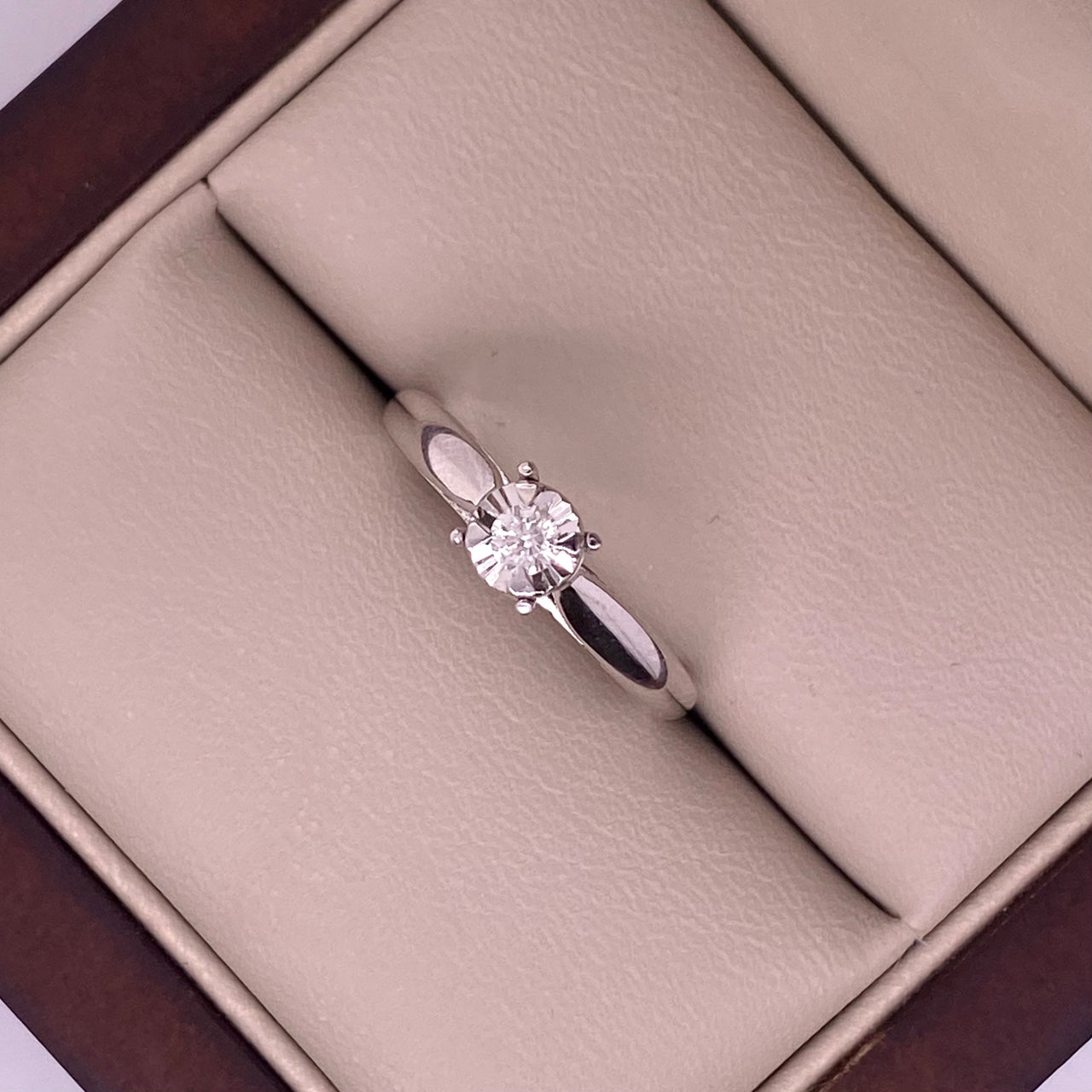 Anillo Oro Blanco 14k - Diamante Natural 0.10 CTW