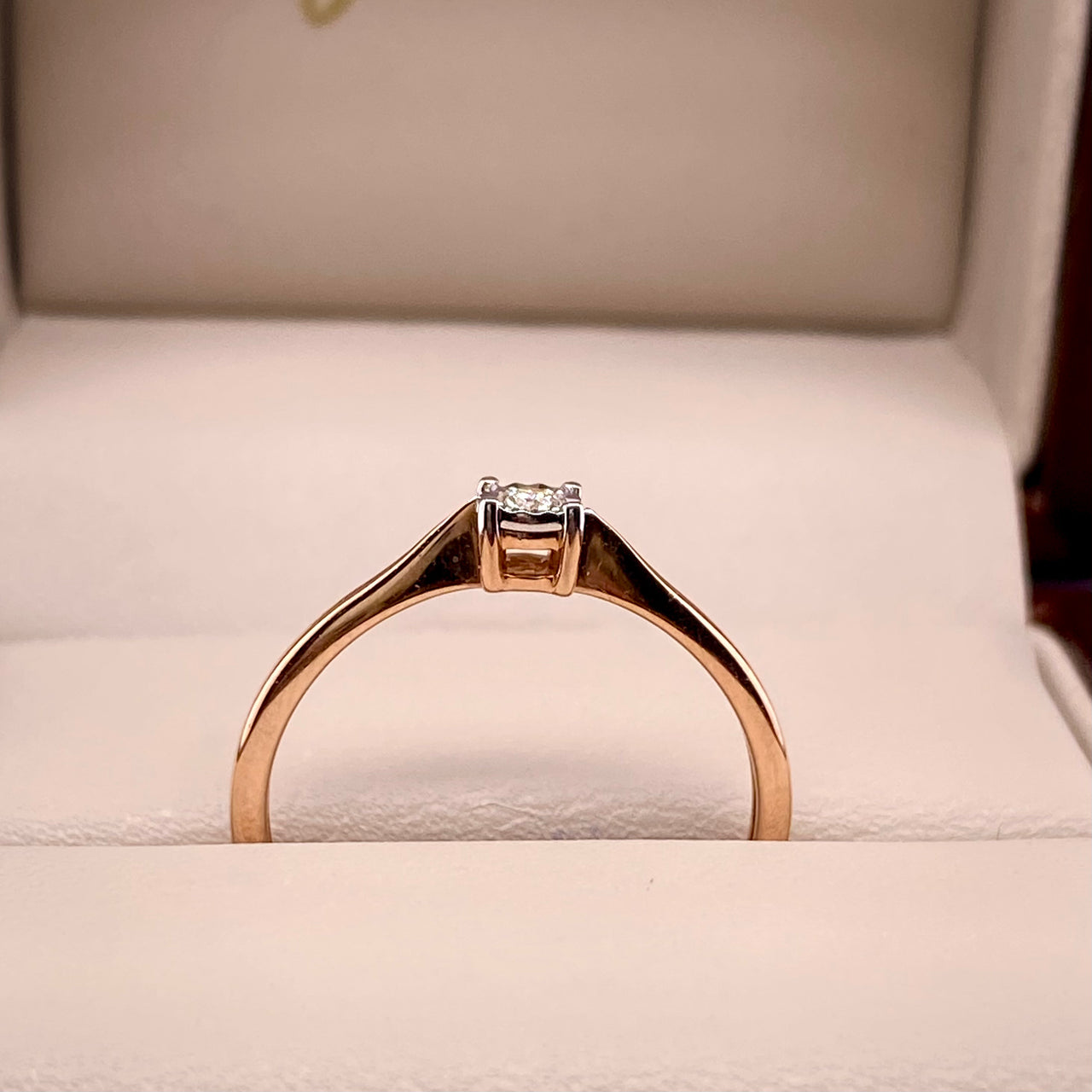 Anillo Oro Rosa 14k - Diamante Natural de 0.05 CT