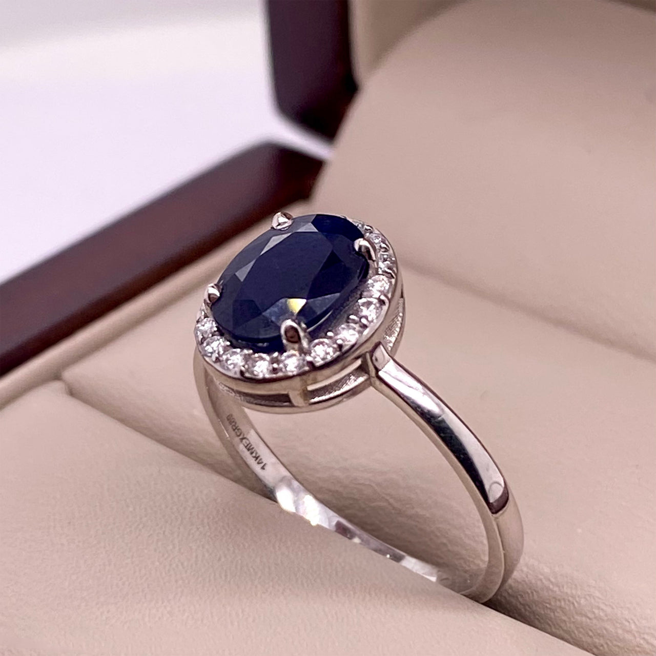 Anillo Oro Blanco 14k - Halo Zafiro con Diamante Natural 1.78 CTW