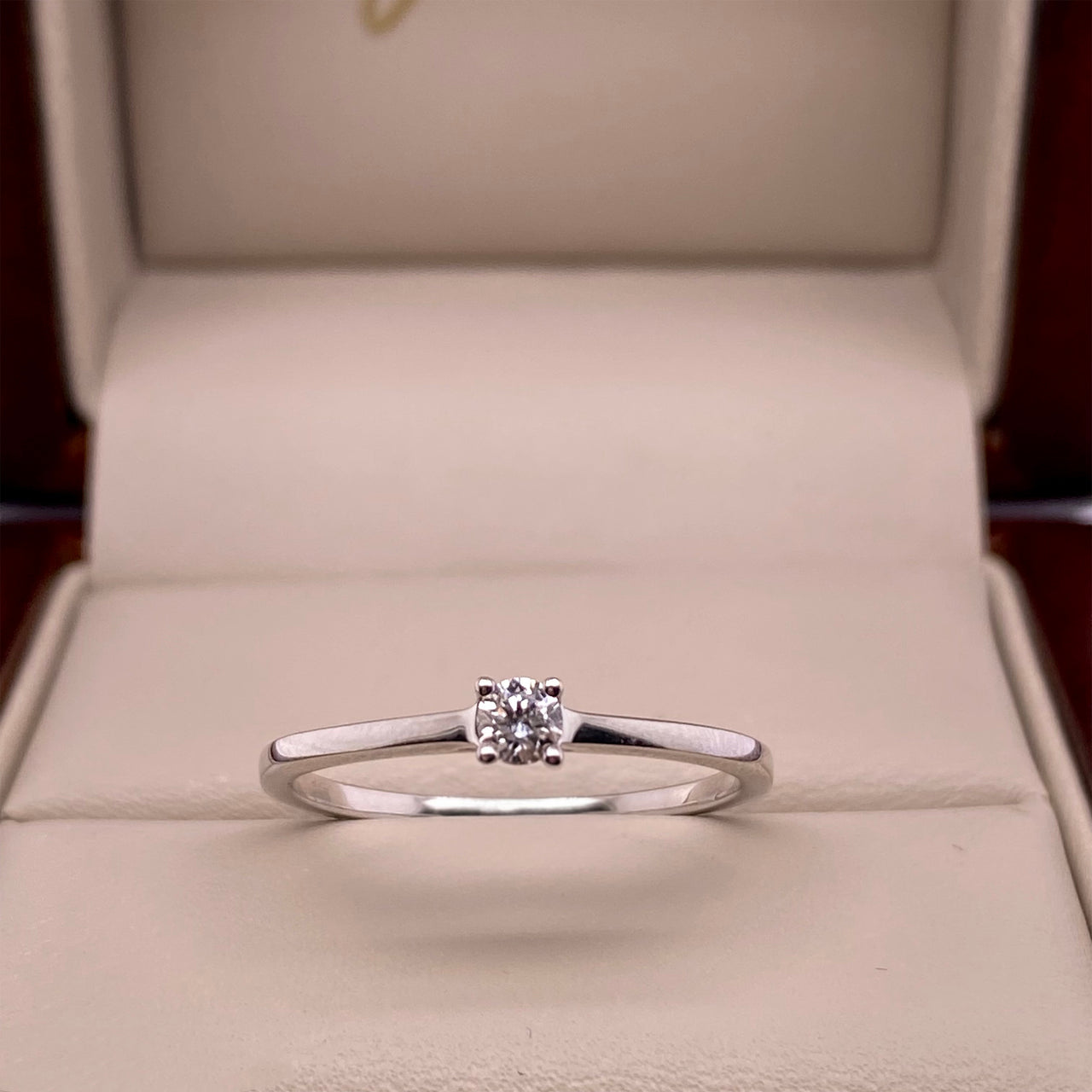 Anillo Oro Blanco 14k - Diamante de 11 Puntos