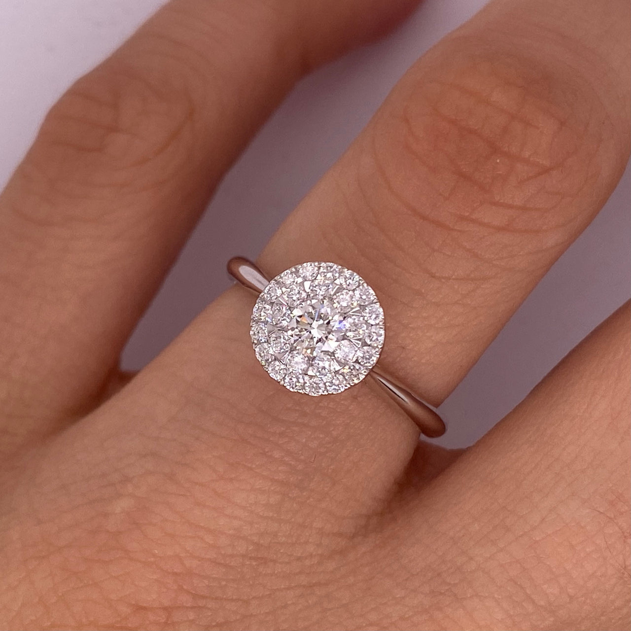 Anillo Oro Blanco 14k - Halo con Diamante Natural 0.48 CTW