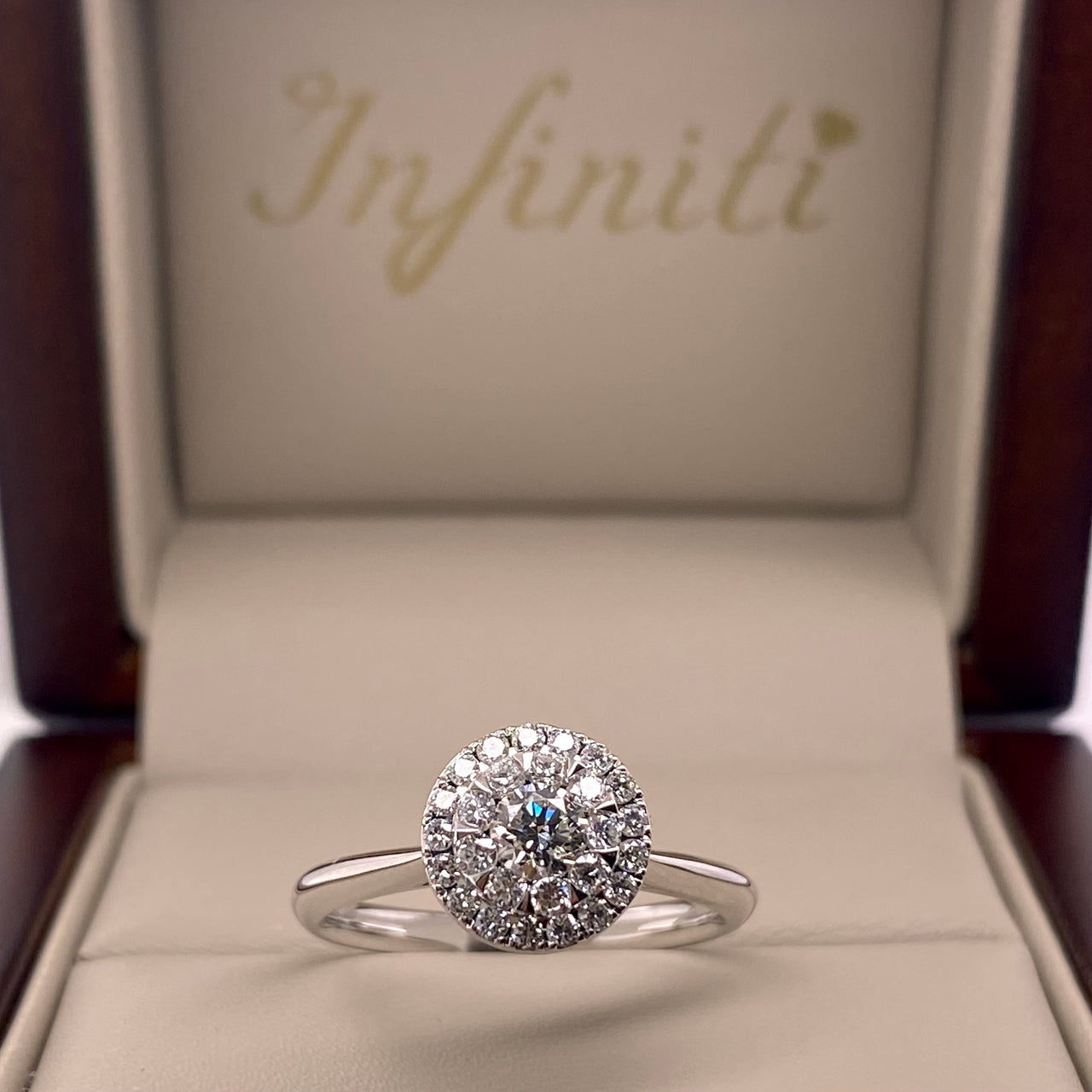 Anillo Oro Blanco 14k - Halo con Diamante Natural 0.48 CTW