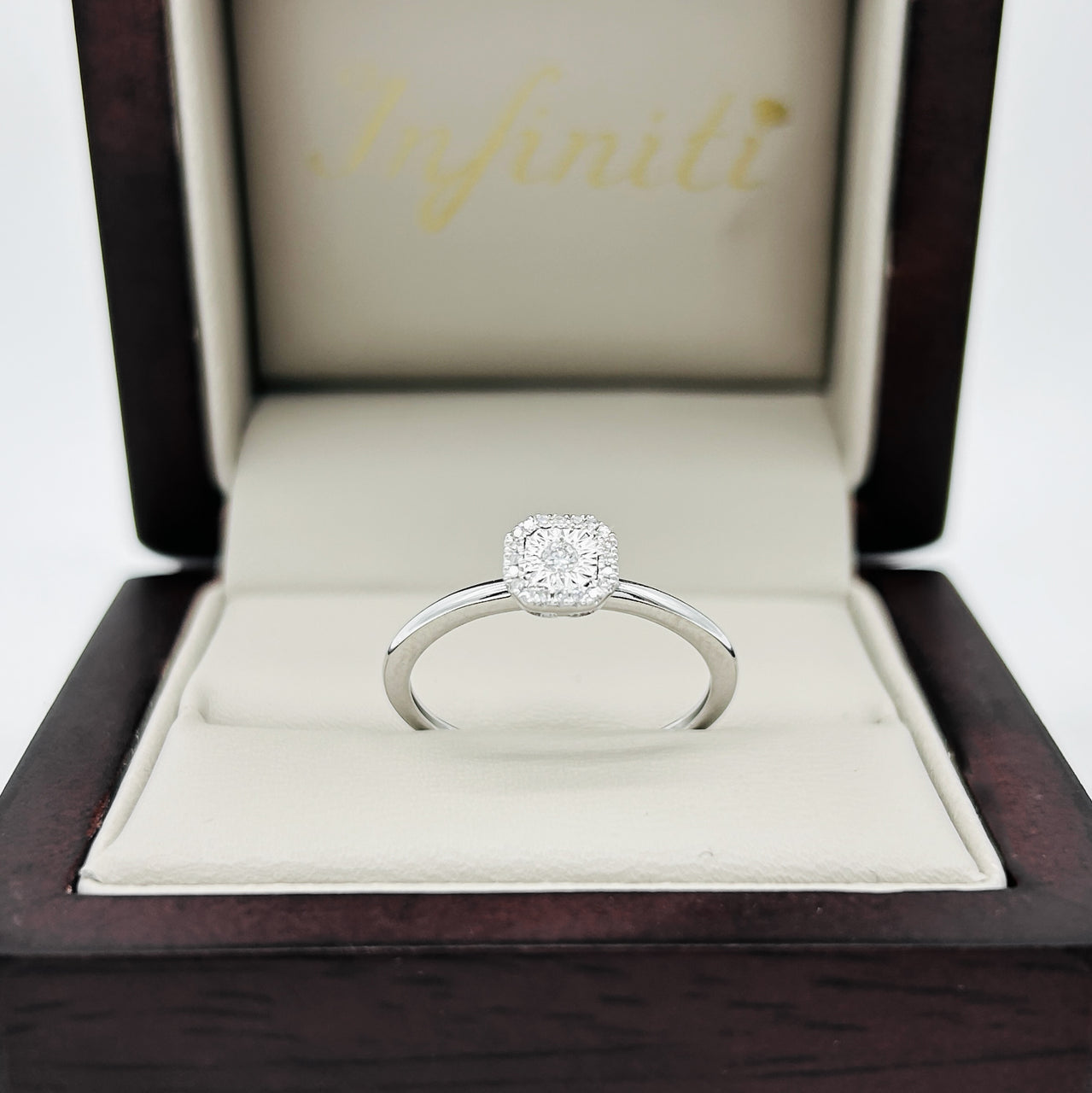 Anillo Oro Blanco 14k - Halo Diamante Natural con 0.08 CTW