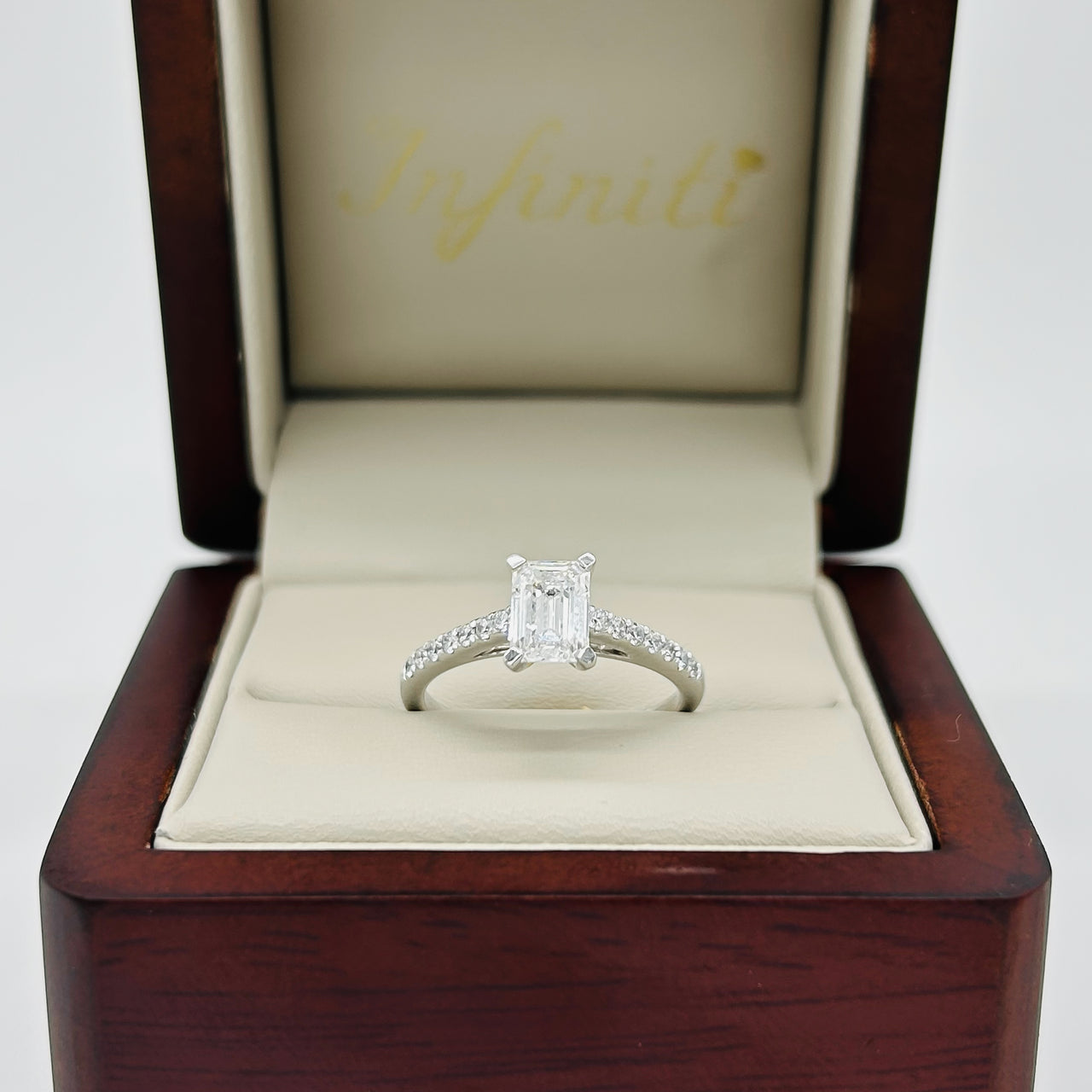 Anillo Oro Blanco 14k - 1.20 CTW Diamante de Laboratorio IGI