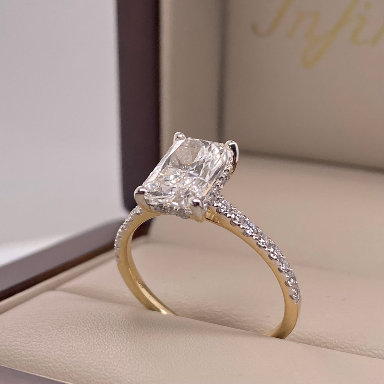Anillo Oro 14k - 2.30 CTW Diamante de Laboratorio IGI
