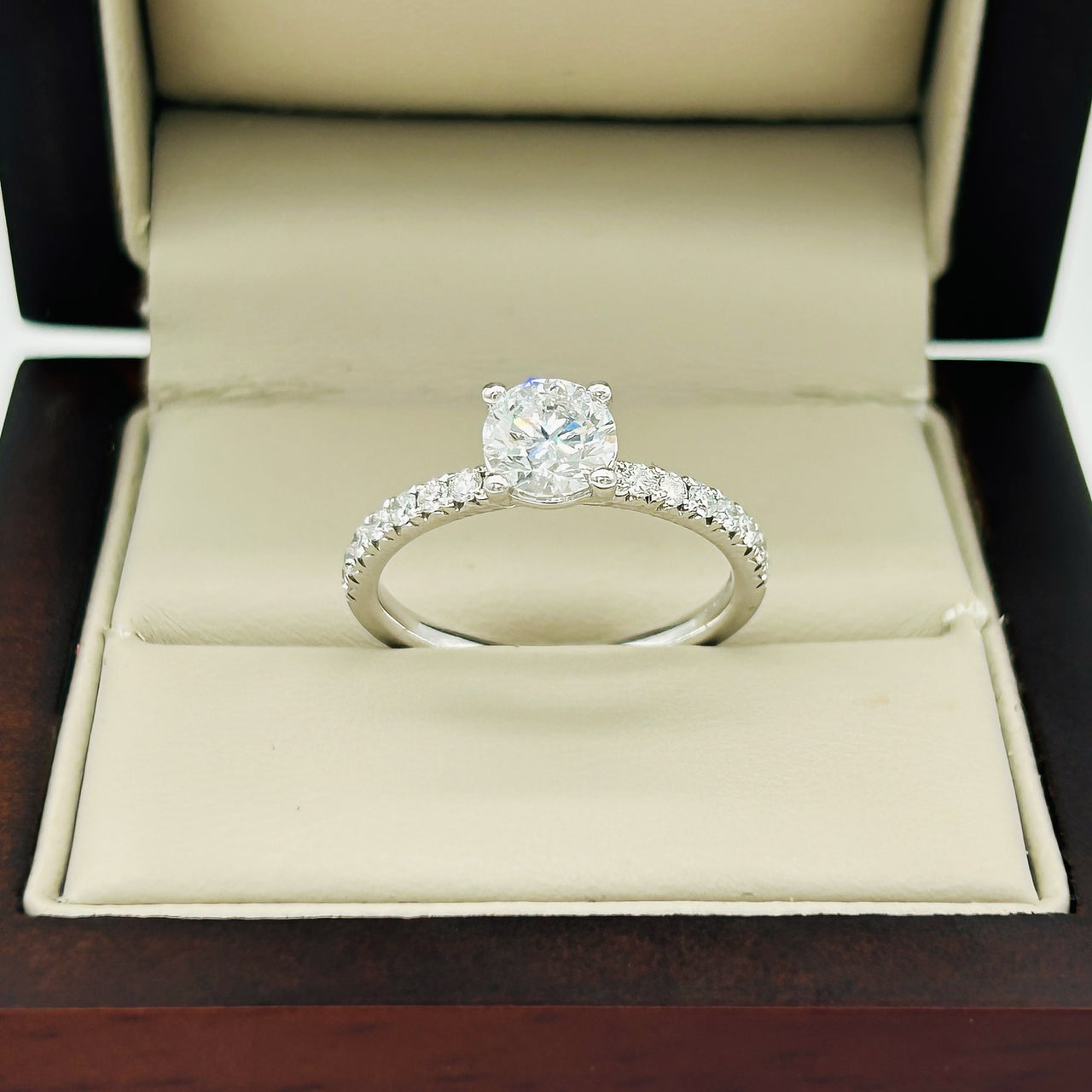 Anillo Oro Blanco 14k - 1.10 CTW Diamante de Laboratorio