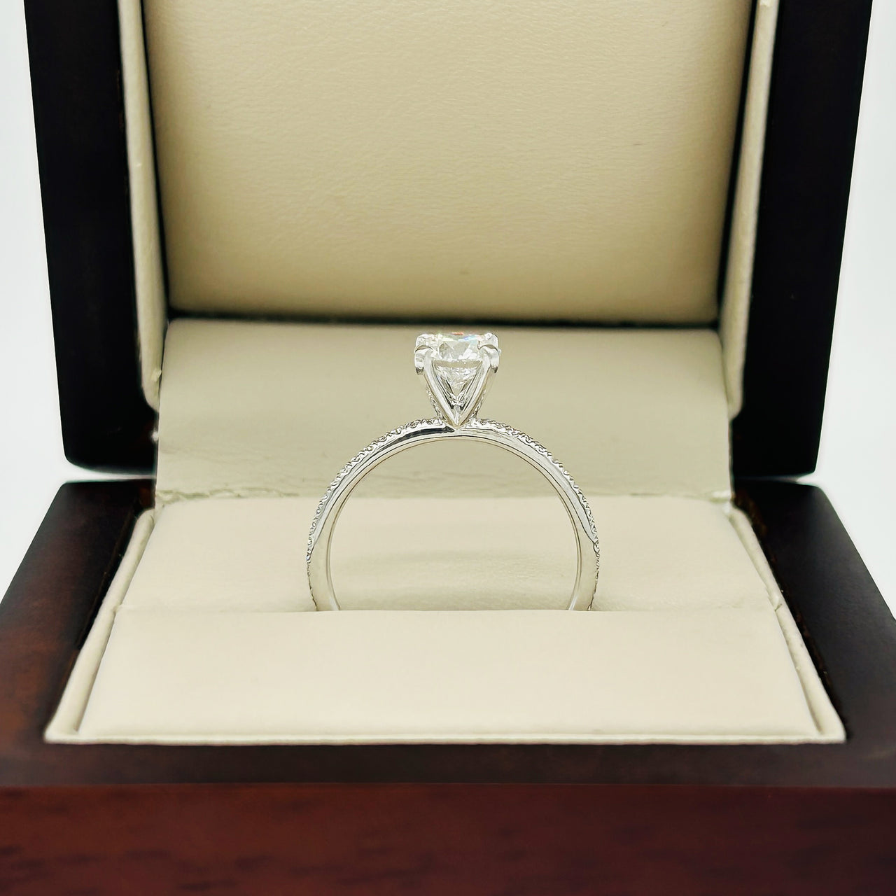 Anillo Oro Blanco 14k - 0.93 CTW Diamante Laboratorio