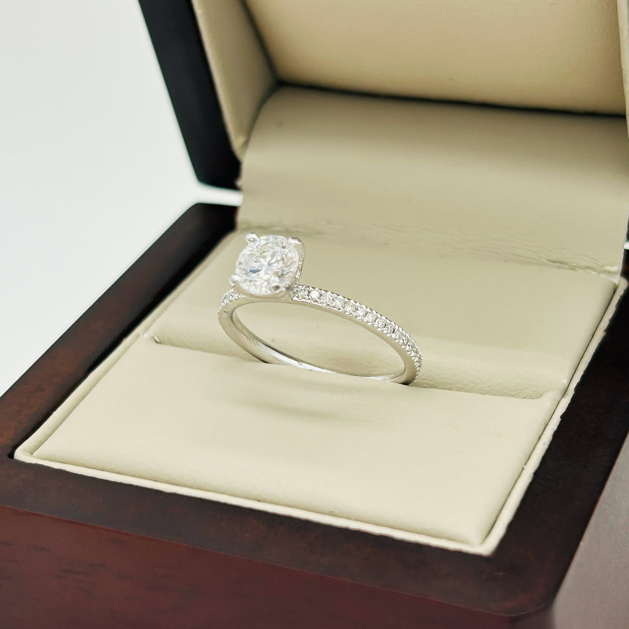 Anillo Oro Blanco 14k - 0.93 CTW Diamante Laboratorio