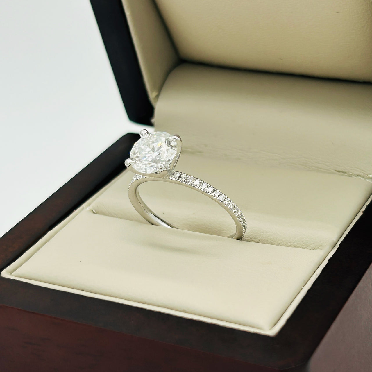 Anillo Oro Blanco 14k - 1.68 CTW Diamante Laboratorio