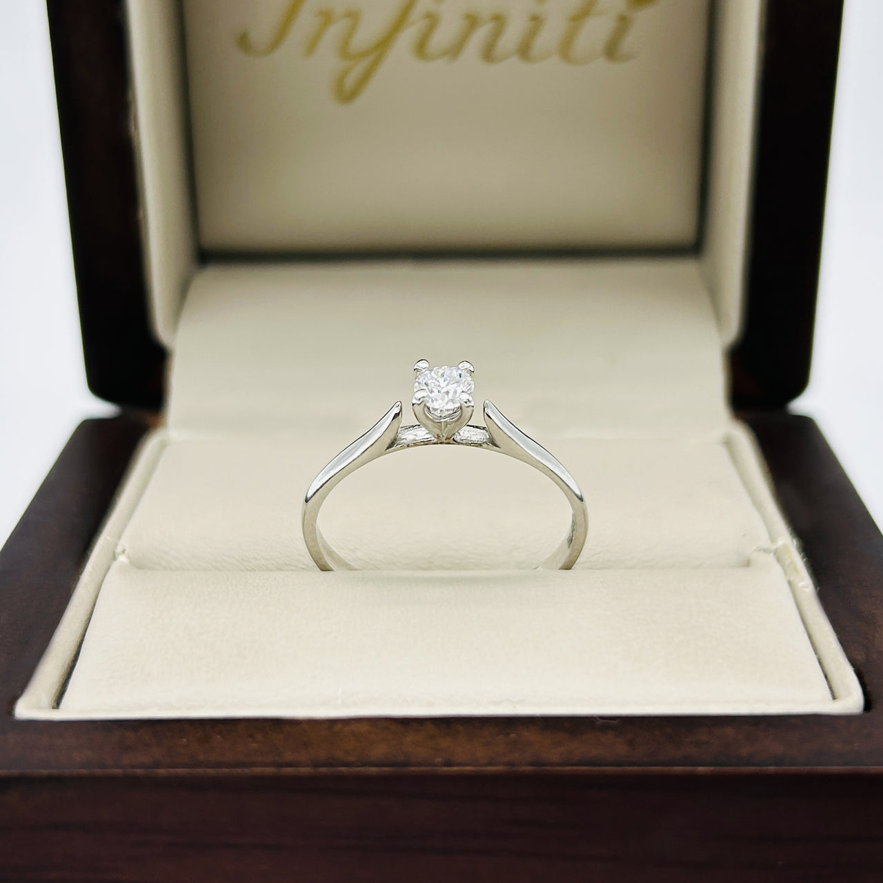 Anillo Oro Blanco 14k - 0.19 CT Diamante de Laboratorio
