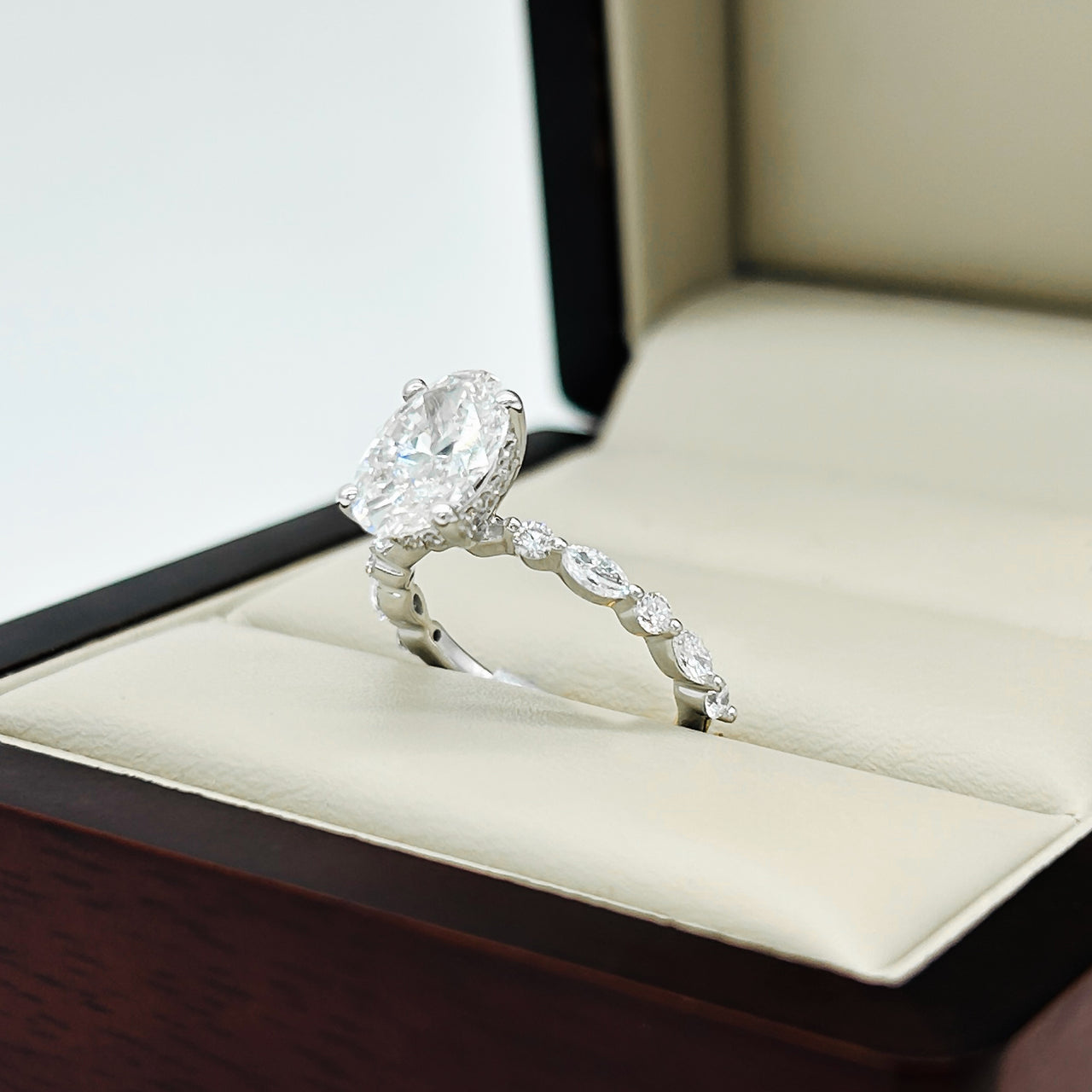 Anillo Oro Blanco 14k - 2.65 CTW Diamante de Laboratorio IGI