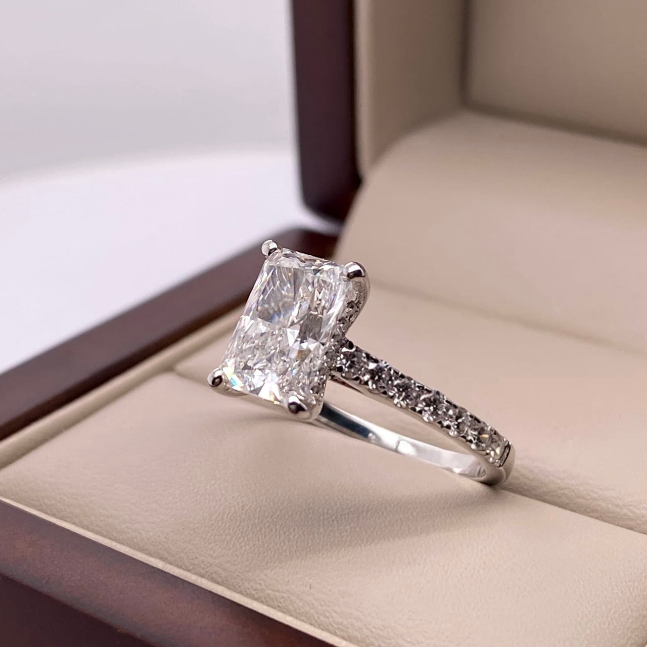 Anillo Oro Blanco 14k - 2.50 CTW Diamante de Laboratorio IGI