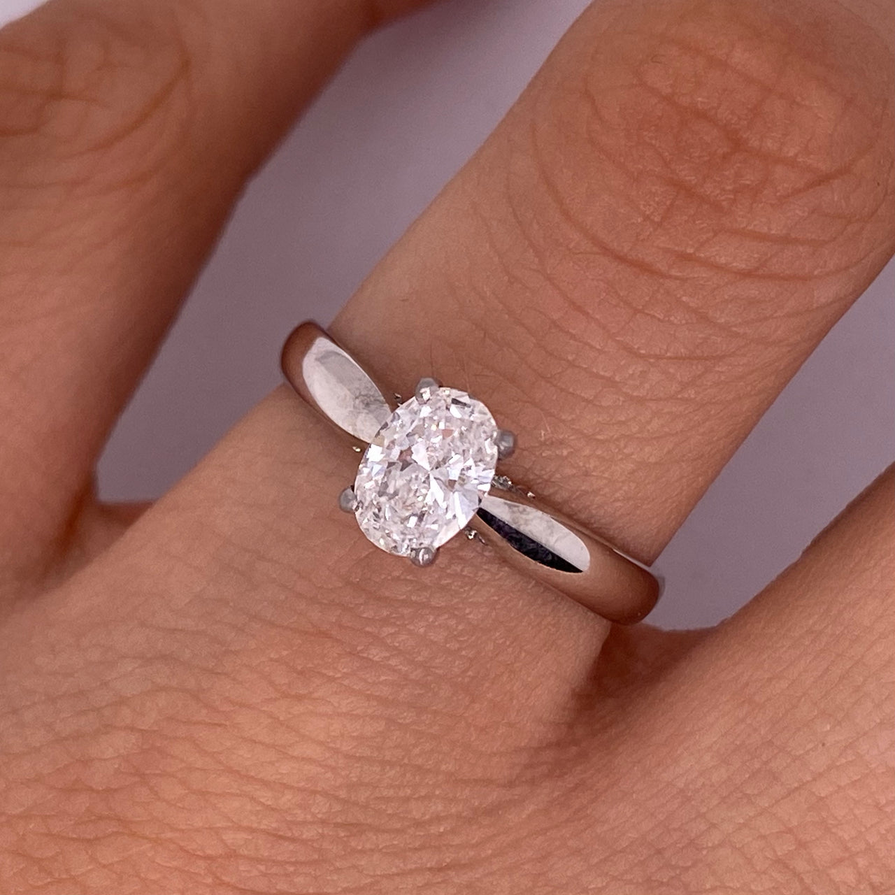 Anillo Oro Blanco 14k - 0.70 CT Diamante de Laboratorio