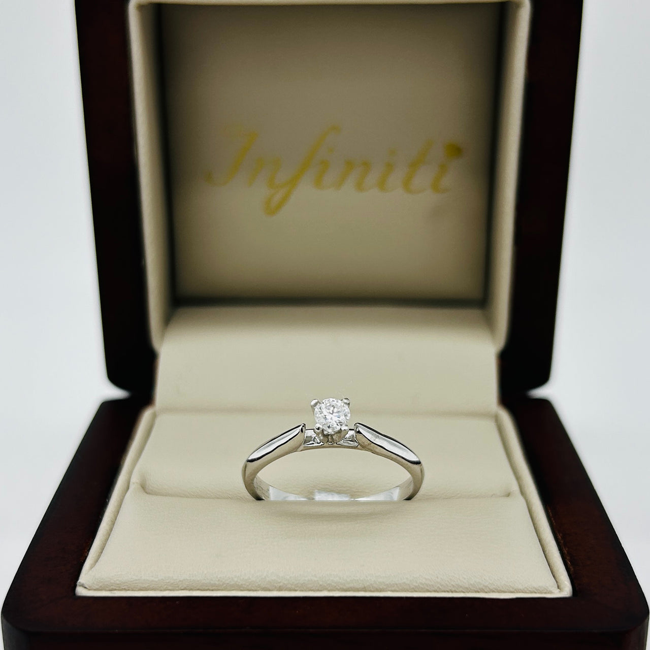 Anillo Oro Blanco 14k - Moissanita 0.15 CT