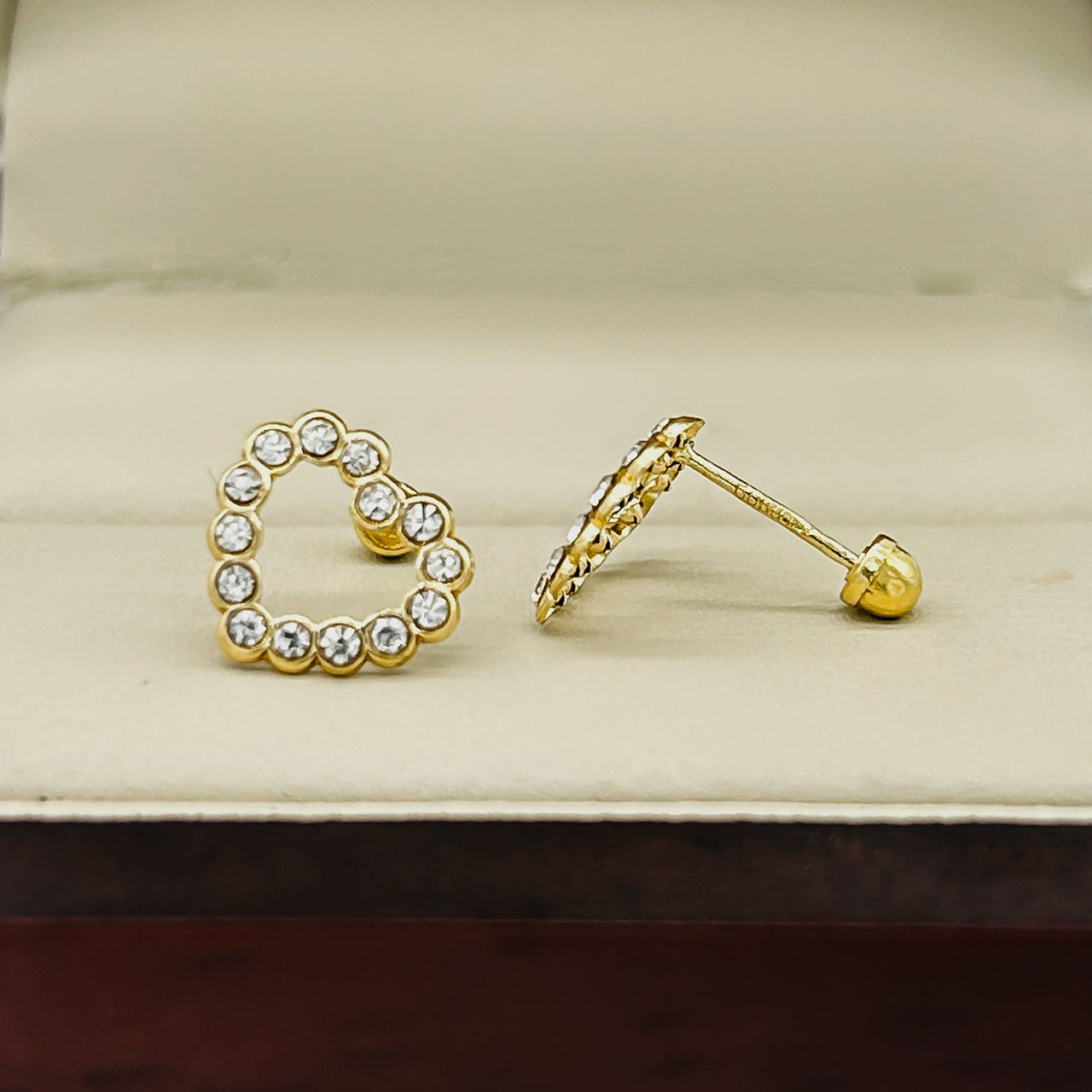 Broquel Oro 14k - Corazón con Zirconia