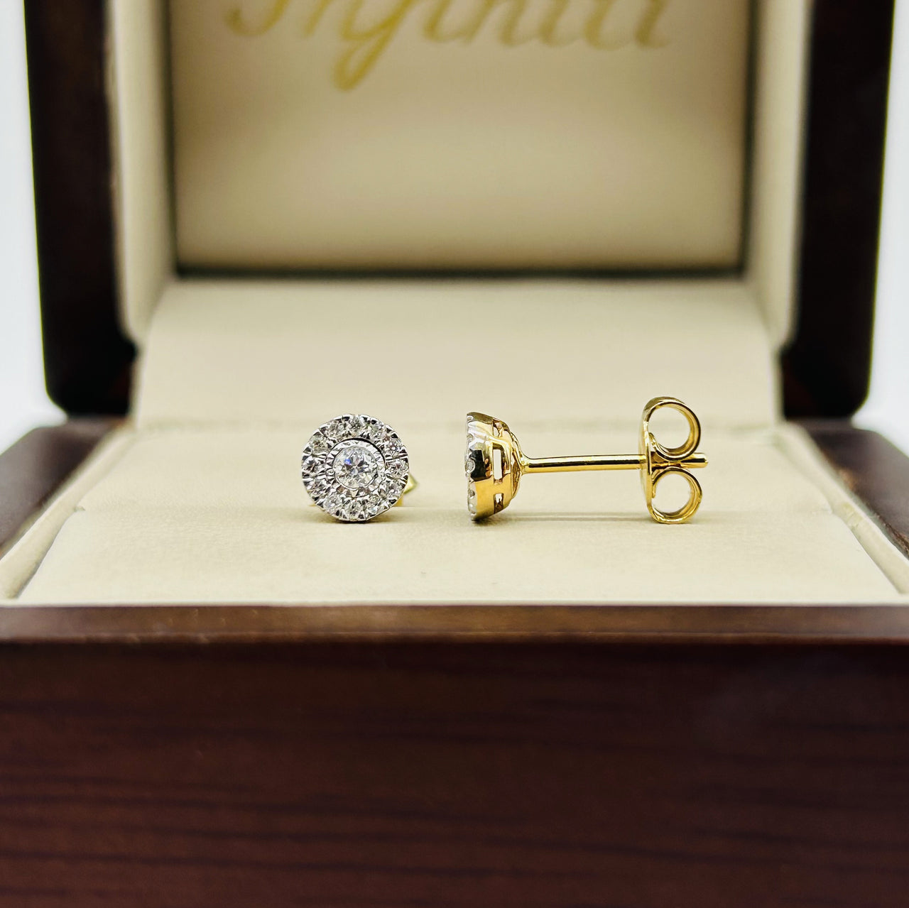 Broqueles Oro Amarillo 14k - Halo de Diamantes de 20 Puntos Totales