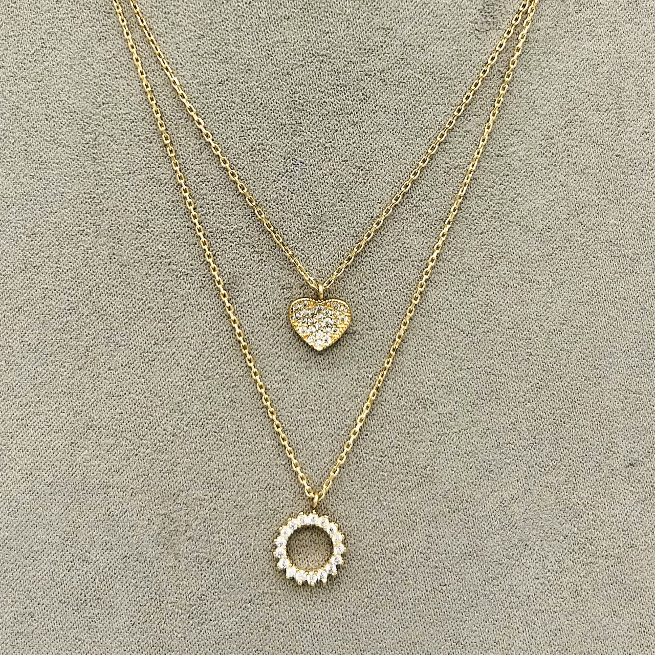 Gargantilla Oro 10k - Corazón y Círculo con Zirconias