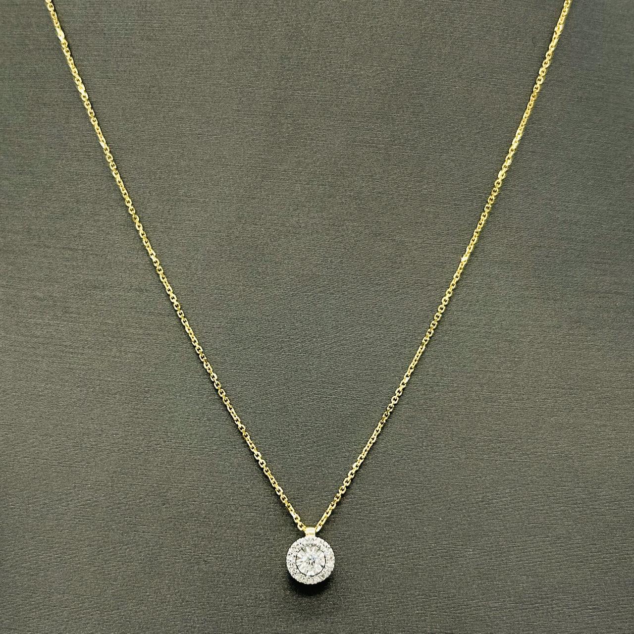 Gargantilla Oro Amarillo 14k - Dije Halo con Diamante 8 puntos