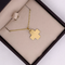 Cruz Oro 10k - Lisa Plana de 2 cm Alto, 1.4 cm Ancho