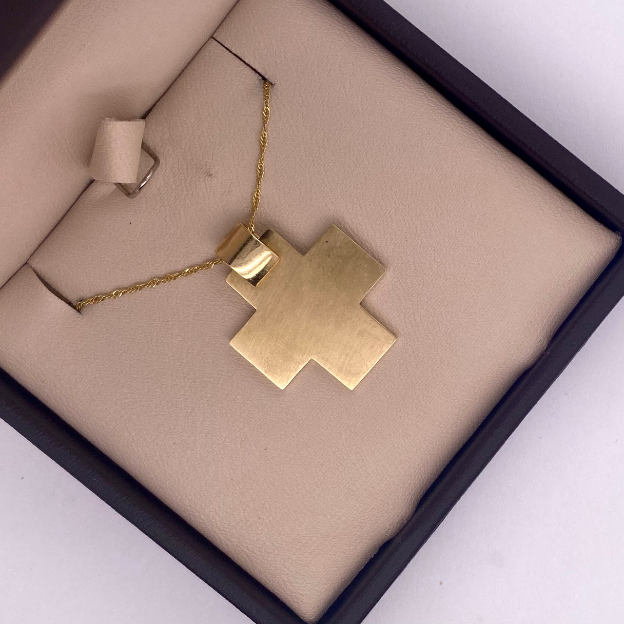 Cruz Oro 14k - Lisa de 2.4 cm Alto
