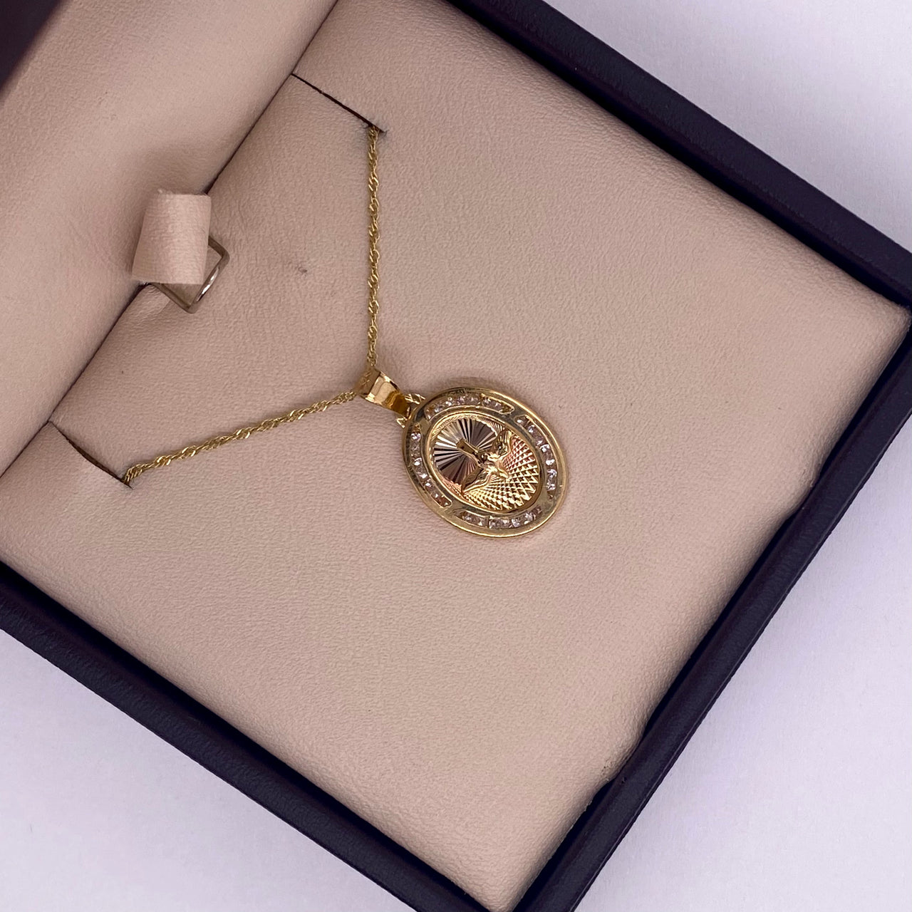 Medalla Oro 14k - Espíritu Santo con Zirconias