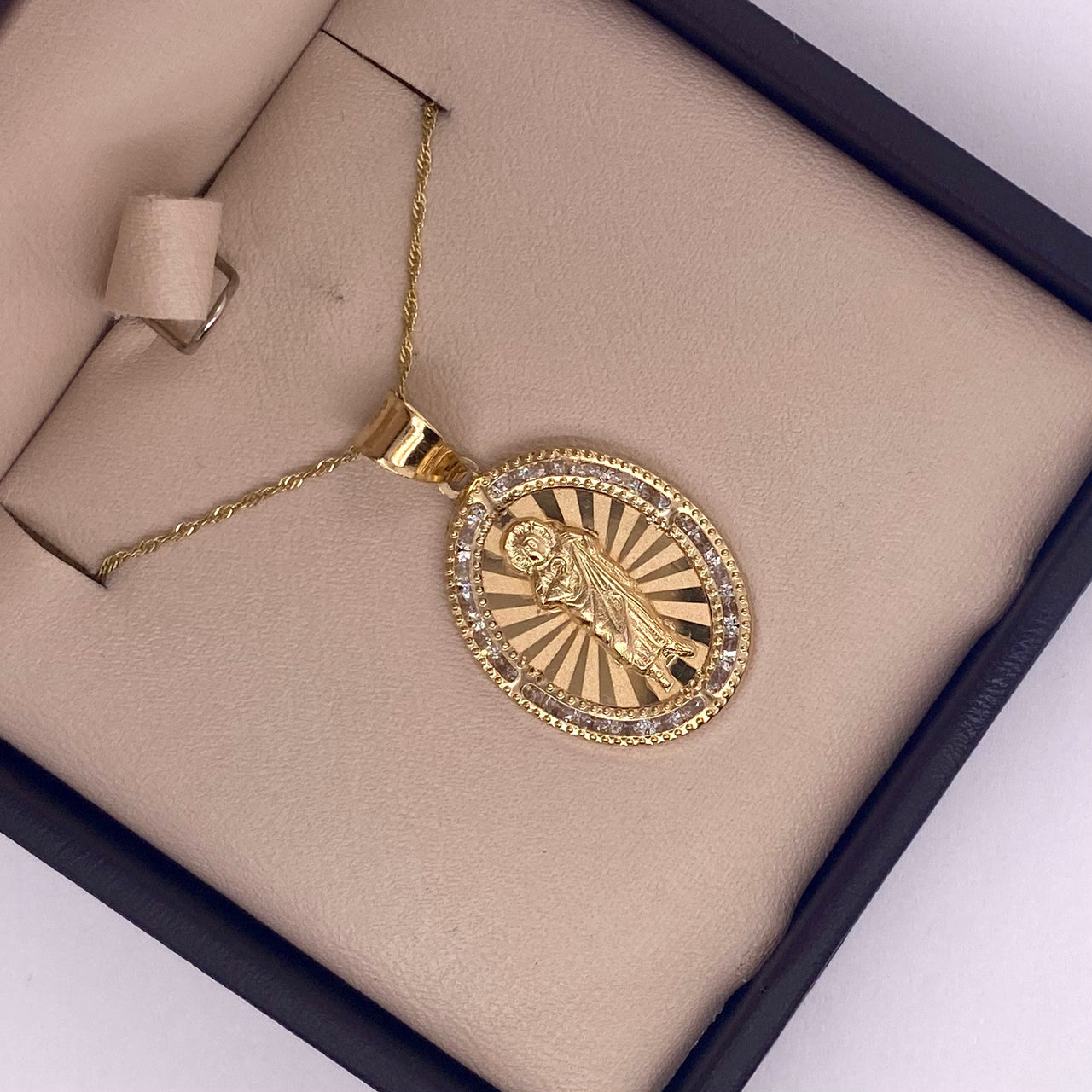 Medalla Oro 14k -San Judas Tadeo 2.9 cm con Zirconias