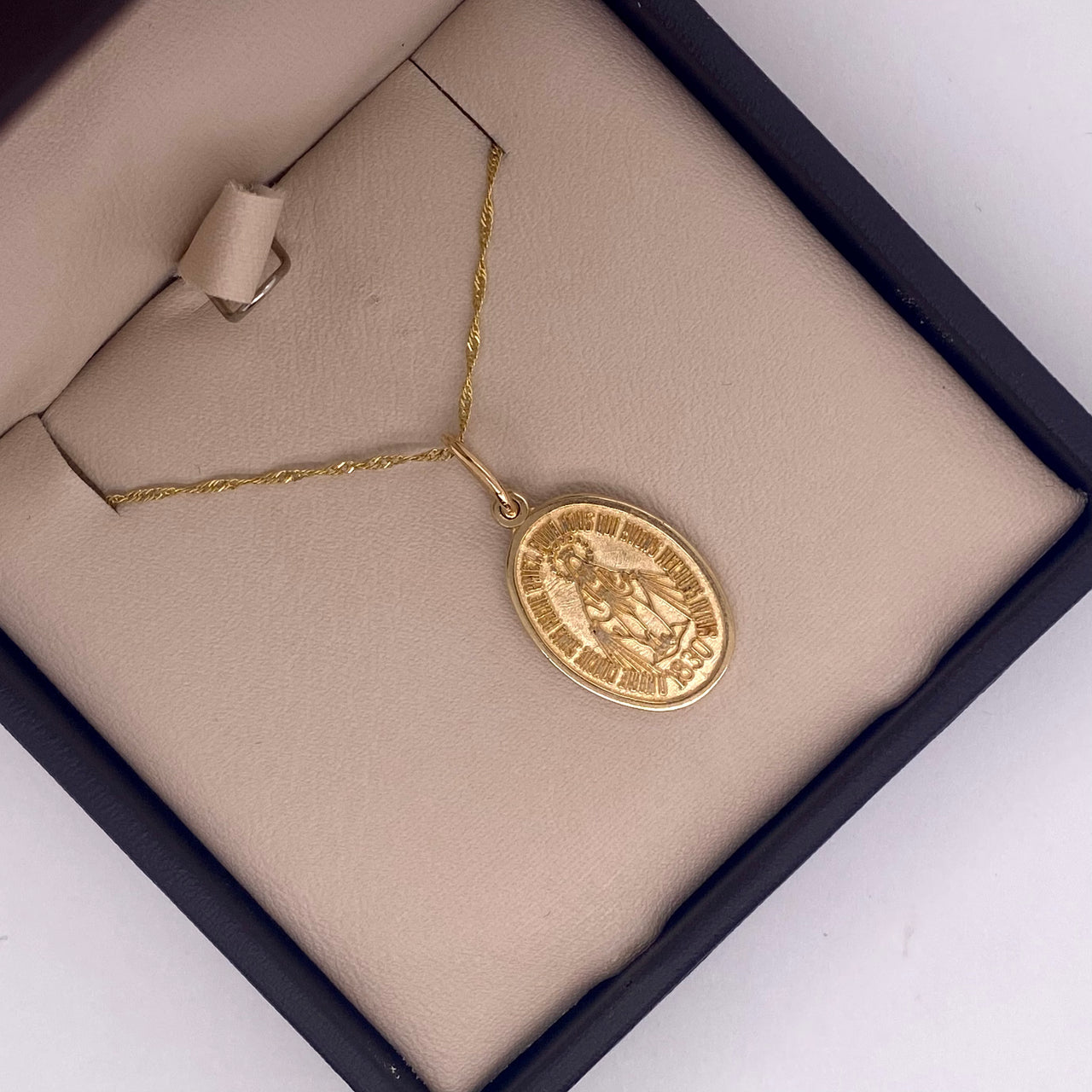 Medalla Oro 14k - Virgen Milagrosa 2.5 cm Alto