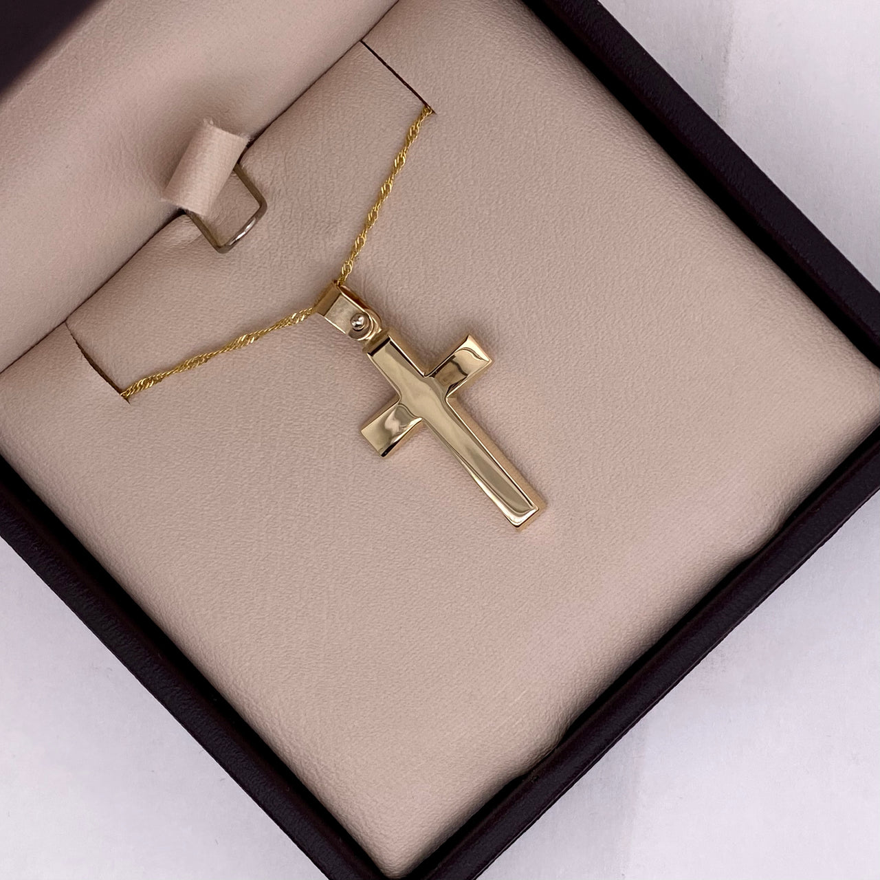 Cruz Oro 10k - Lisa de 2.8 cm Alto