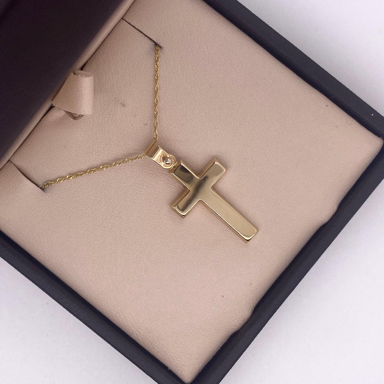 Cruz Oro 10k - Lisa de 2.8 cm Alto
