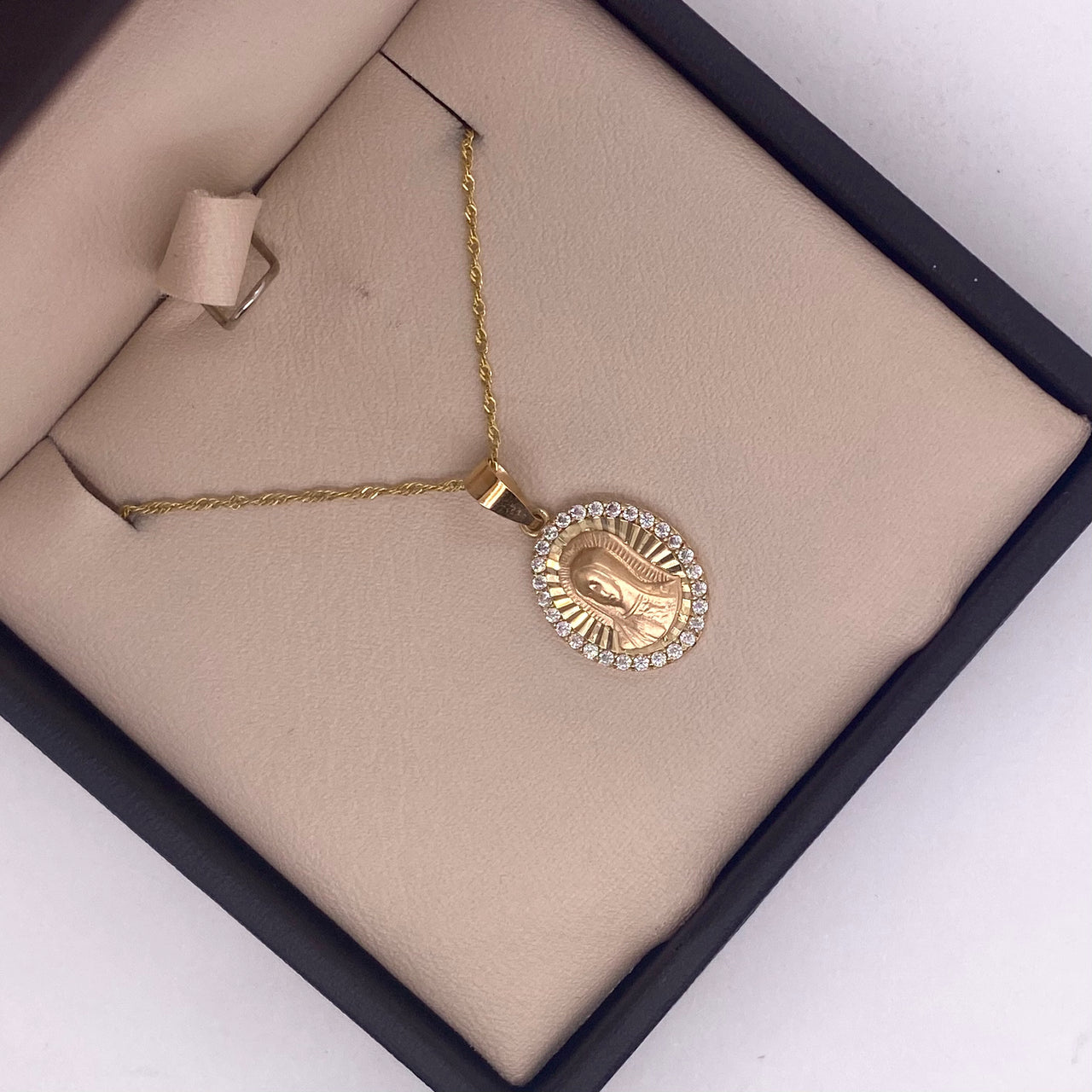 Medalla Oro 10k - Virgen de Guadalupe con Zirconias