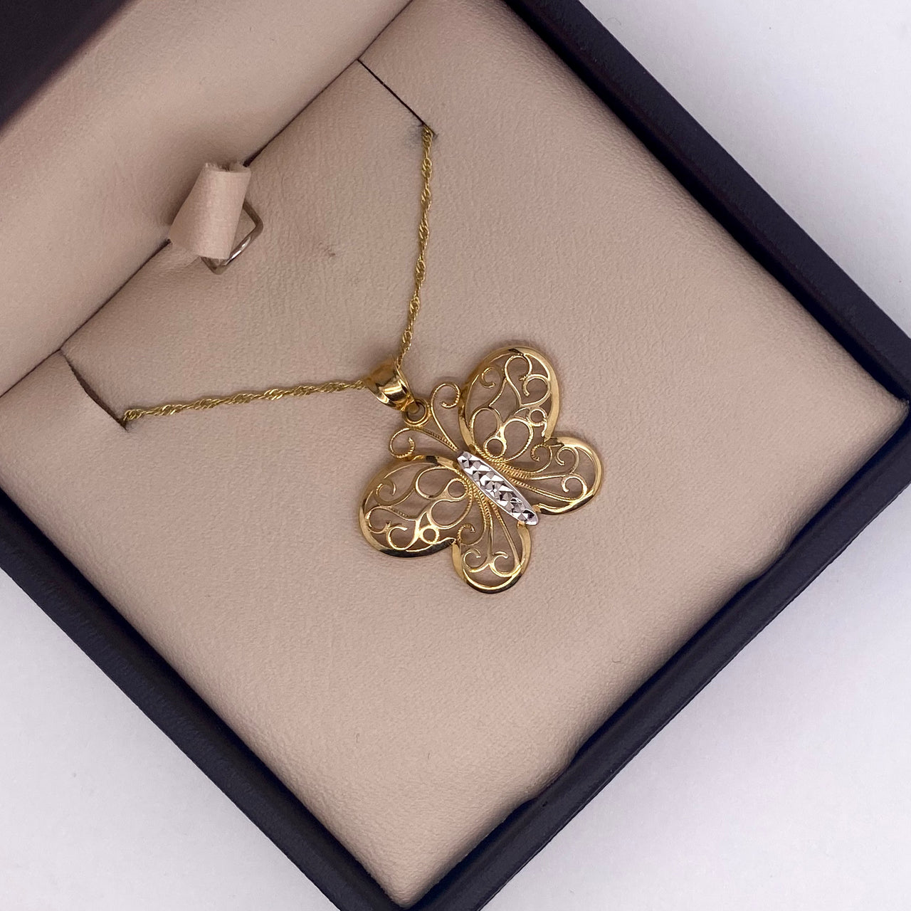 Dije Oro 10k - Mariposa Troquelada