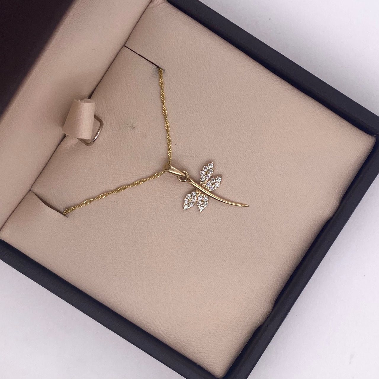 Dije Oro 10k - Libélula con Zirconias