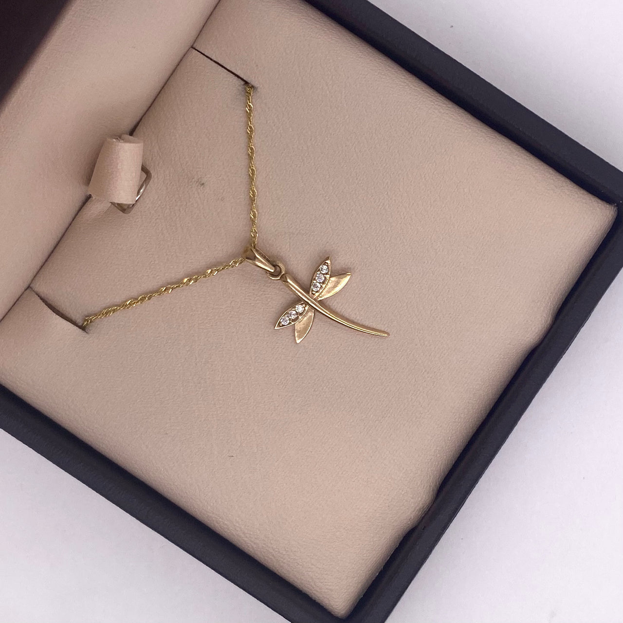 Dije Oro 10k - Libélula con Zirconias