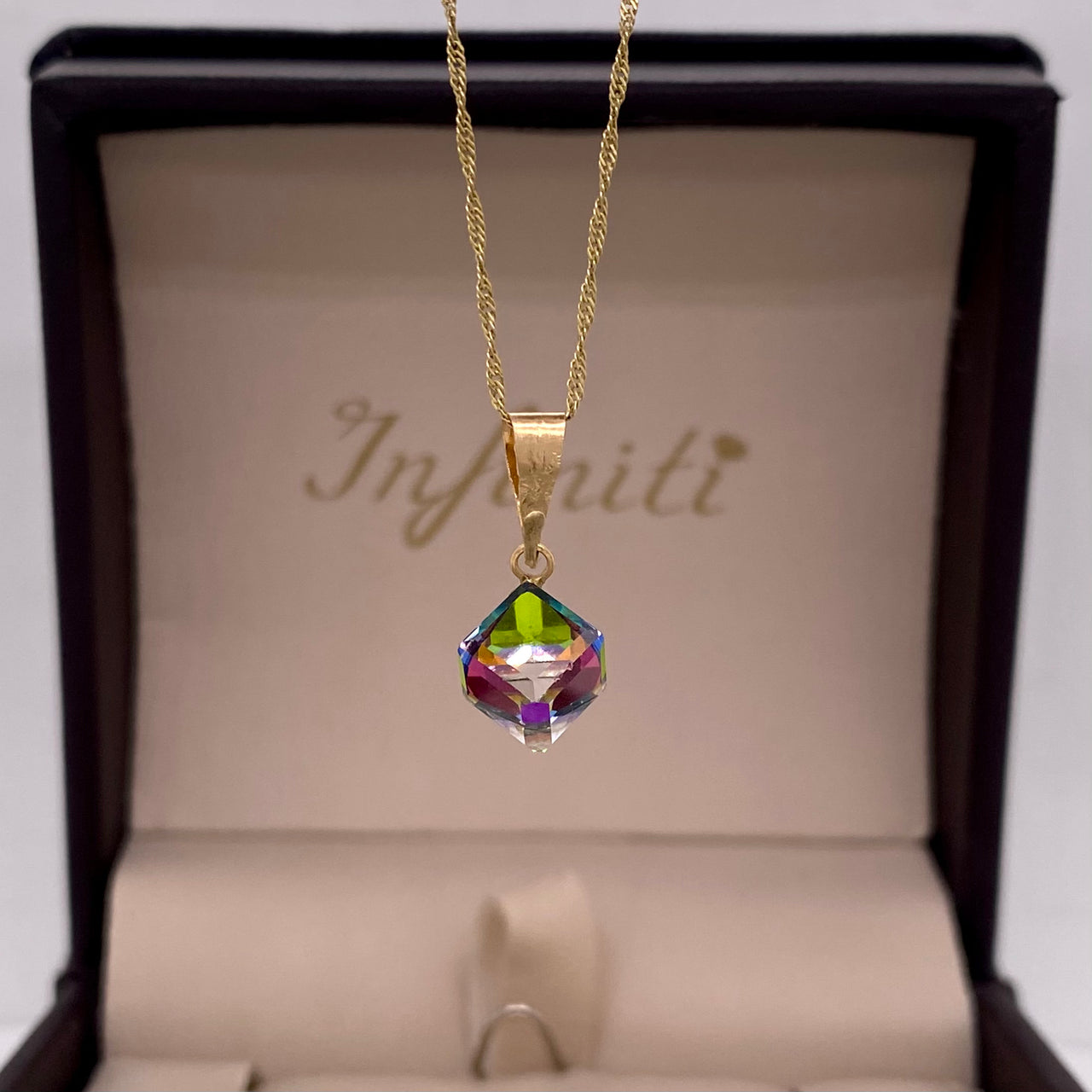 Dije Oro 10k - Piedra Mágica