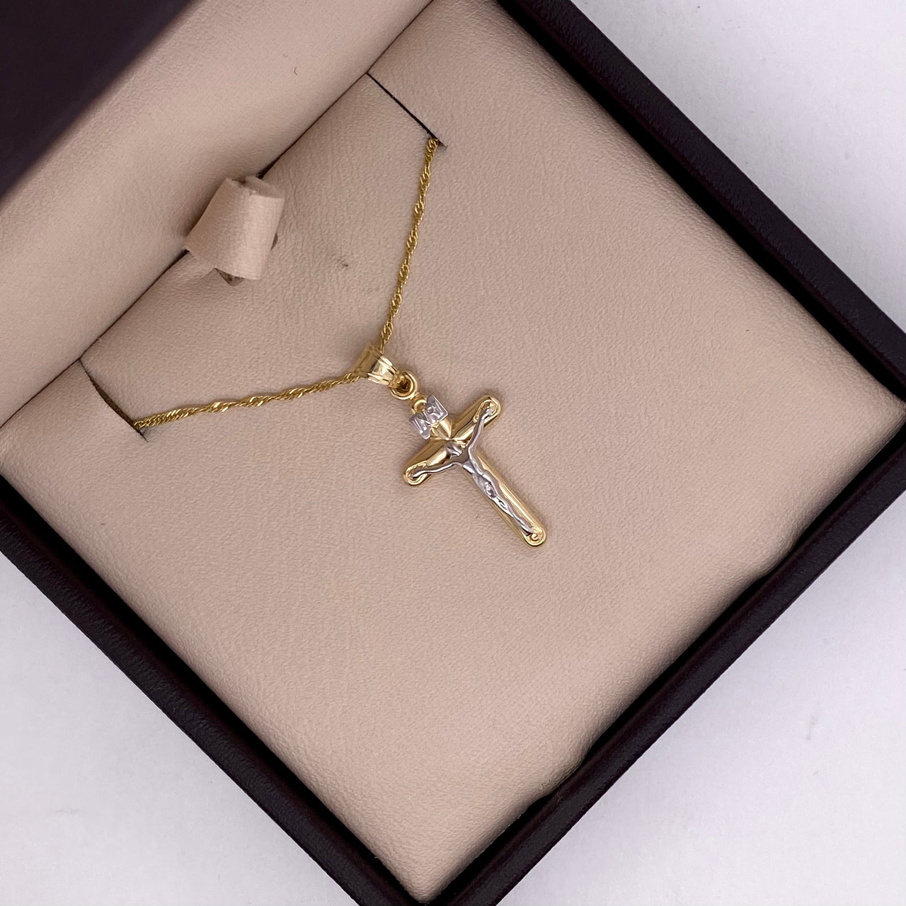 Cruz Oro 10k - 2.4 cm