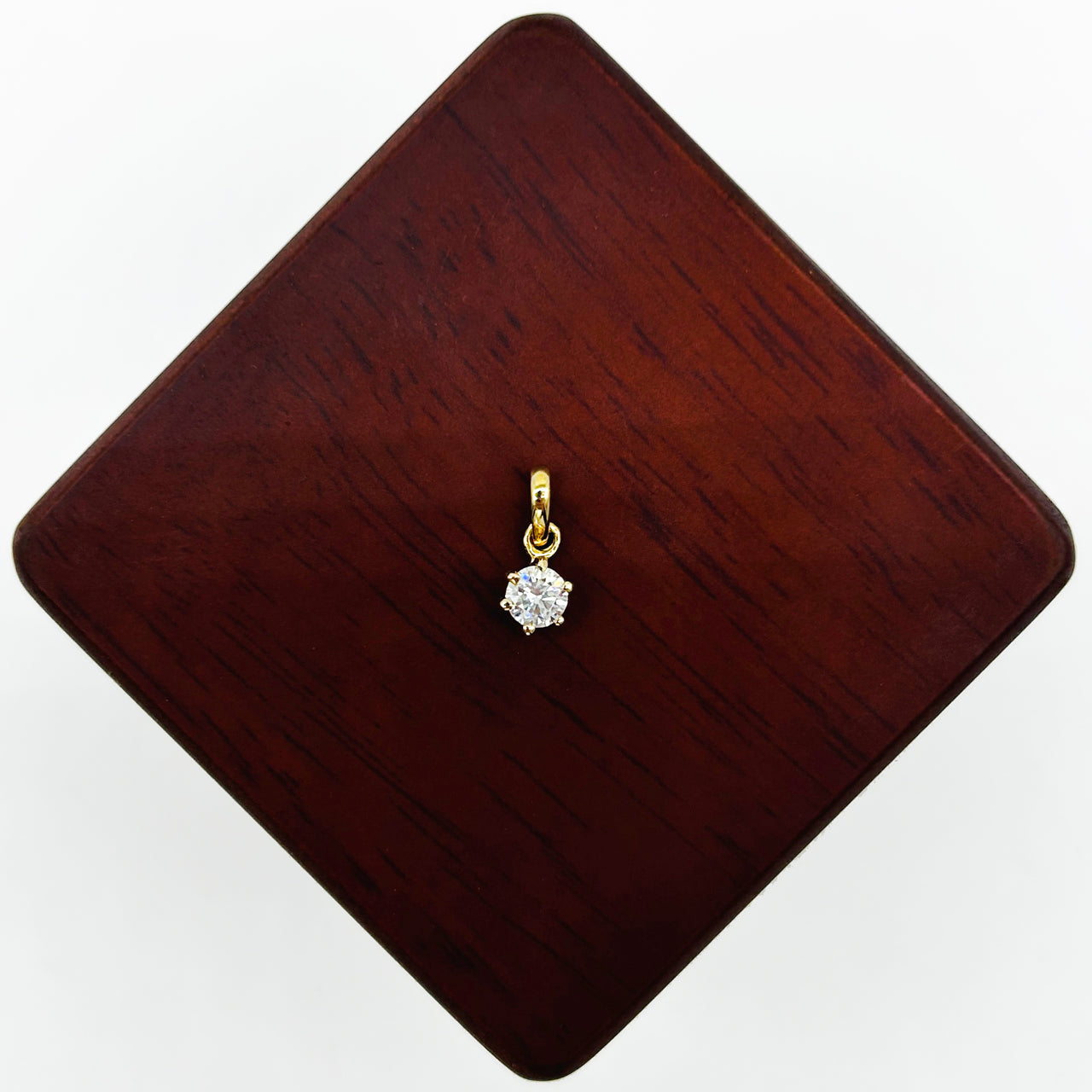 Dije Oro 14k - Moissanita 0.30 CT