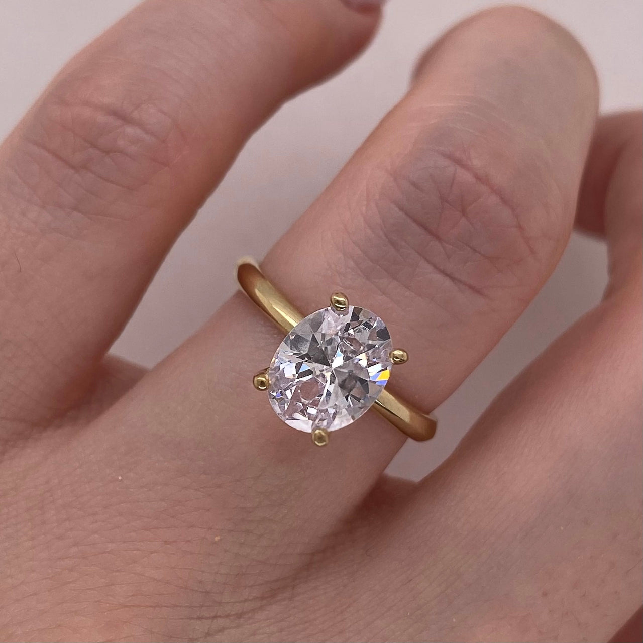 Anillo Oro 10k - Zirconia Oval