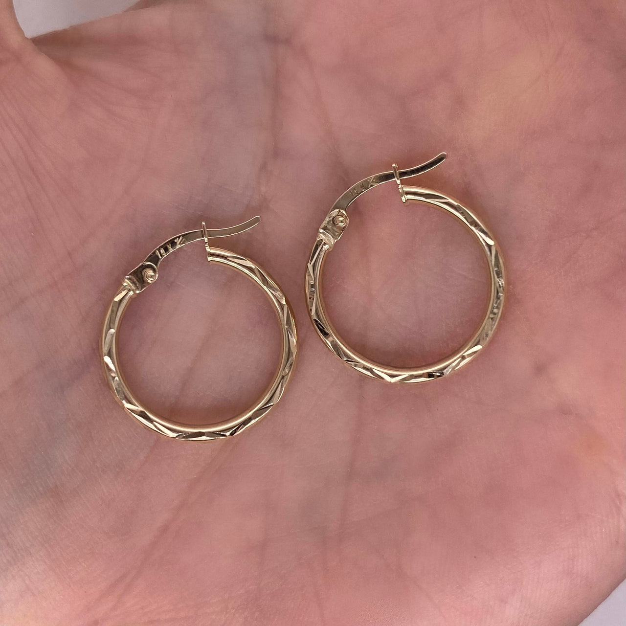 Arracada Oro 10k - Diamantada Diámetro 1.8 cm