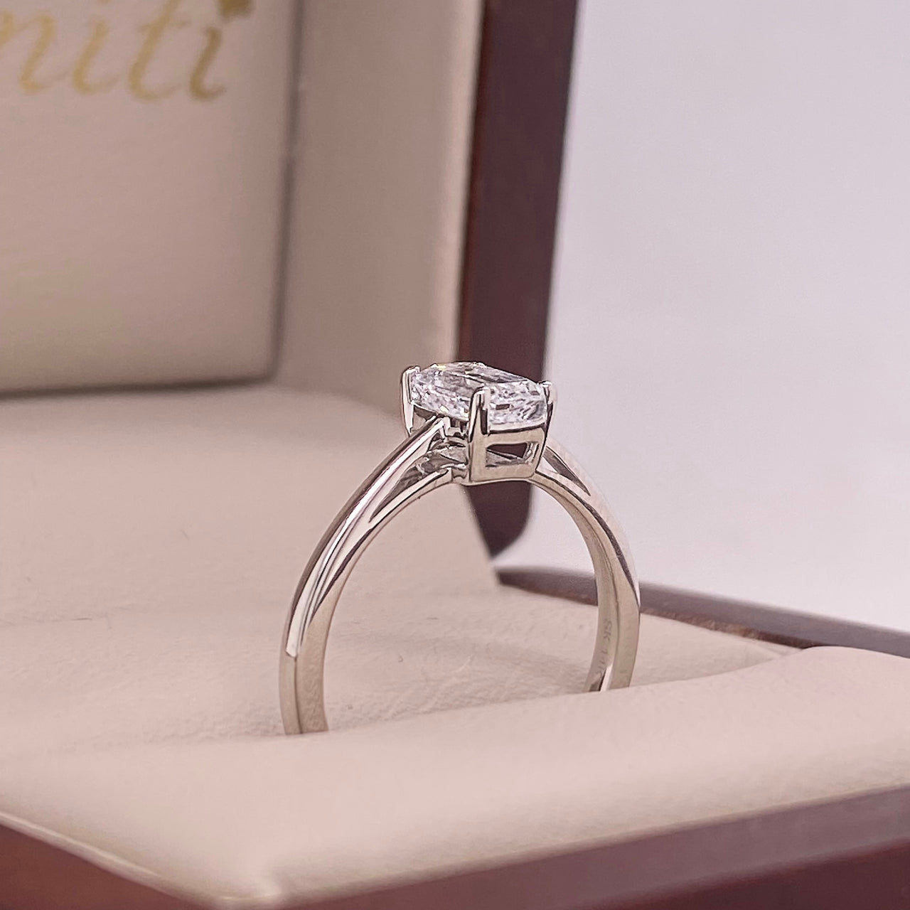 Anillo Oro Blanco 14k - 0.50 CT Diamante de Laboratorio IGI