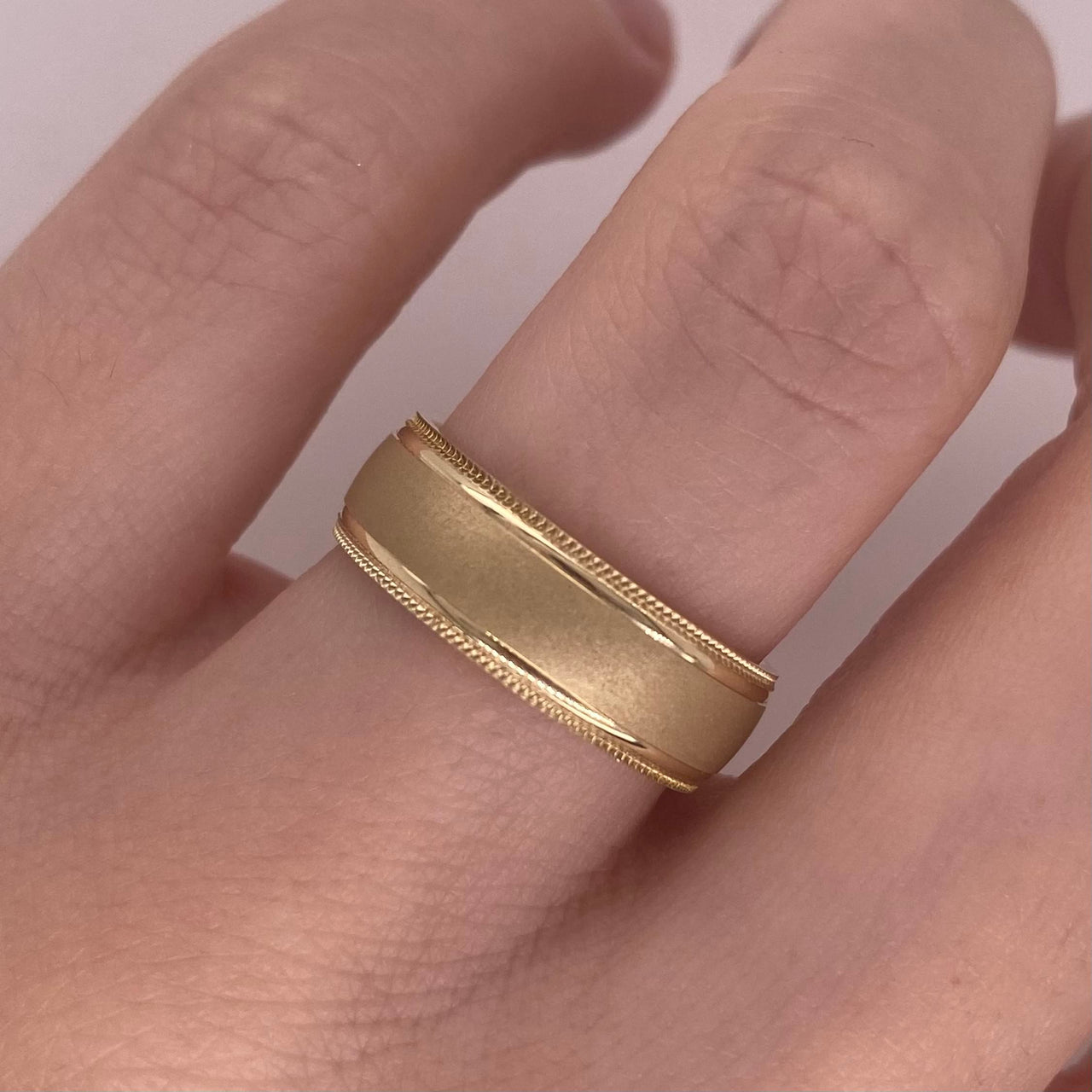 Argolla Oro Amarillo 14k - Acabado Satinado con Confort, Ancho 6 mm