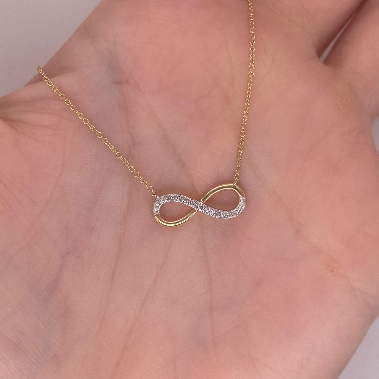 Gargantilla Oro 14k - Infinito con Diamantes 5 pts Totales