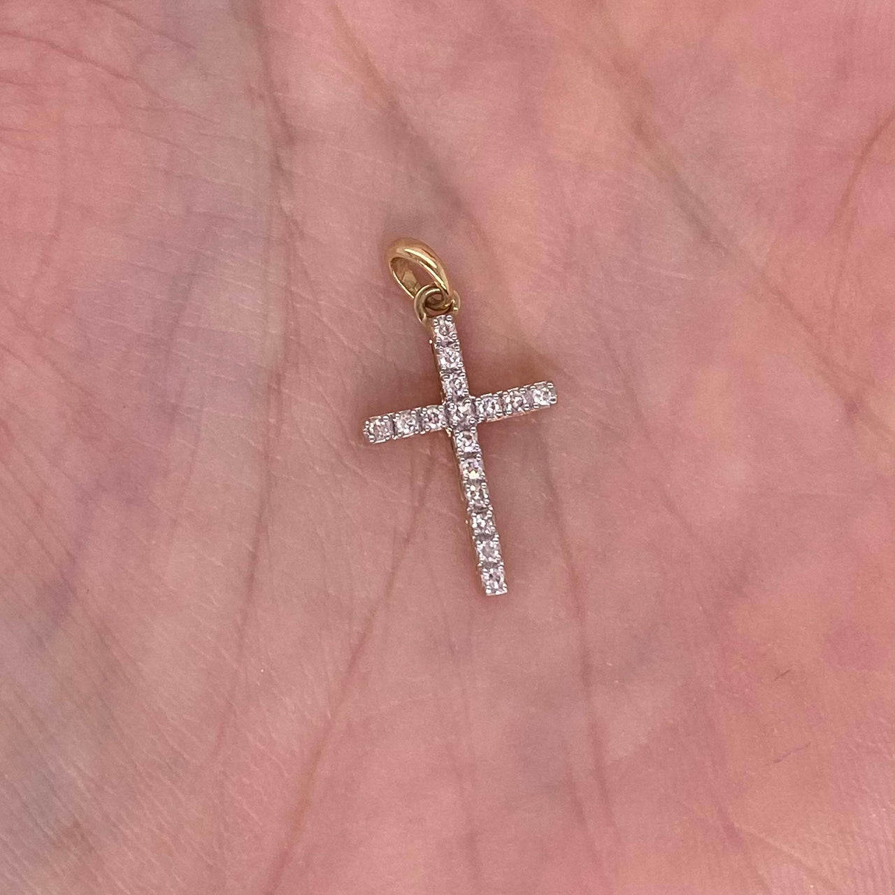 Cruz Oro Amarillo 14k - Diamantes 7 Puntos Totales