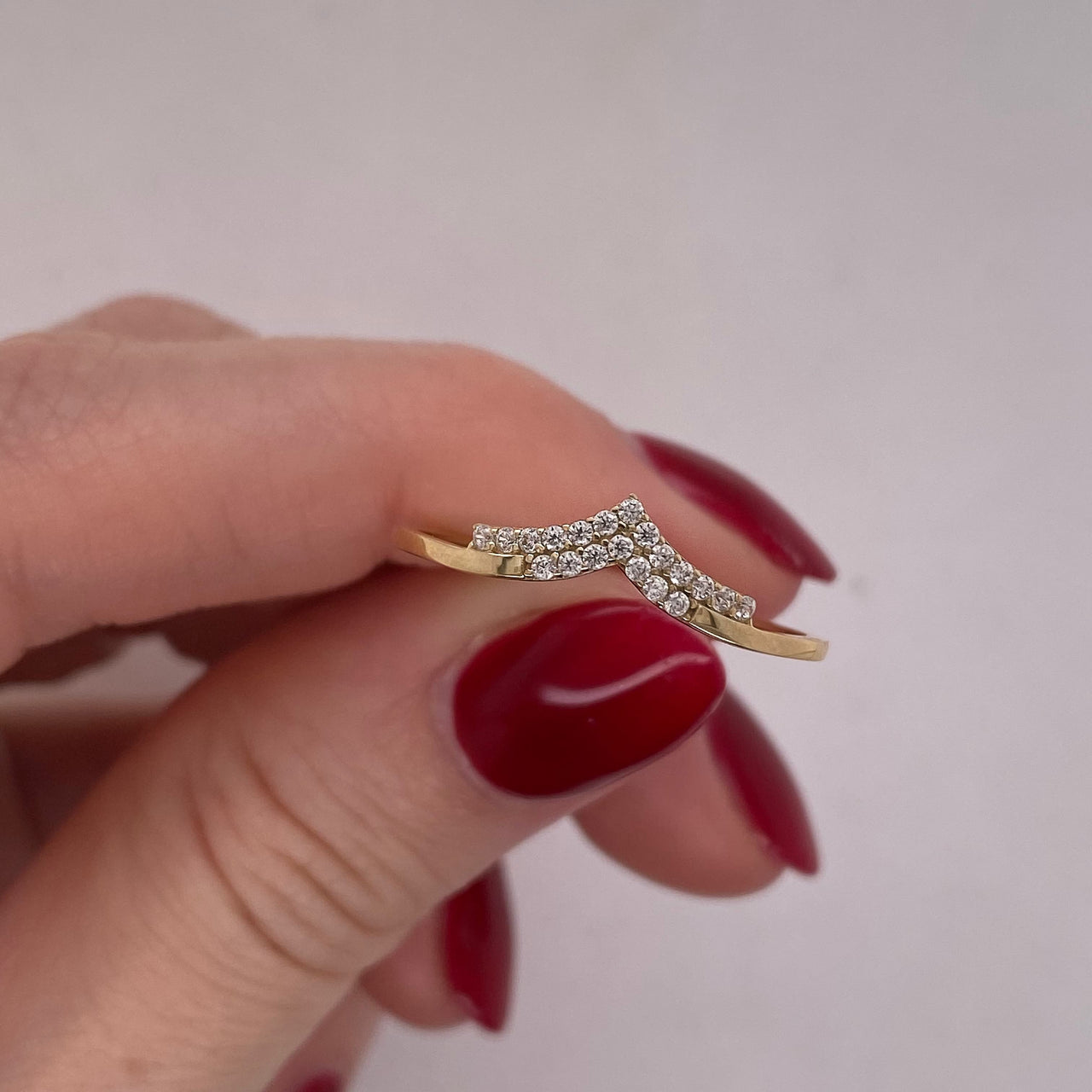 Churumbela Oro 10k - Forma Pico con Zirconias de 1.00 mm