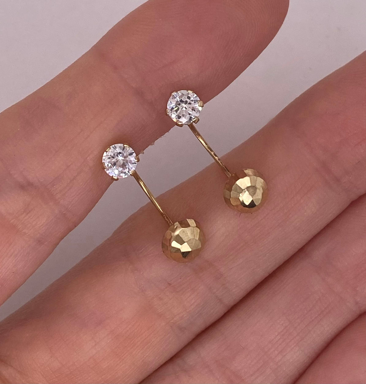 Broquel curvo hongo con Zirconia, Oro 10k