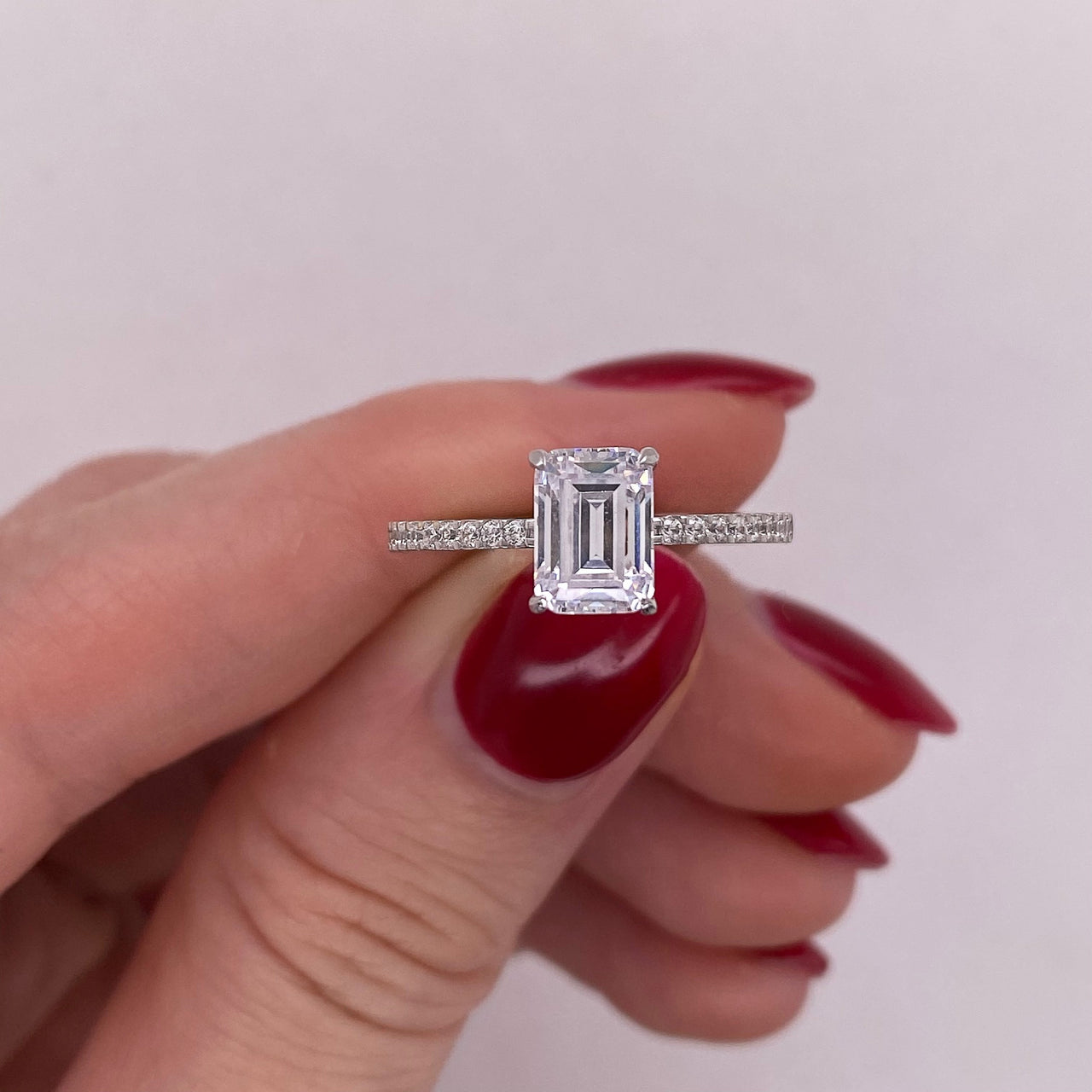 Anillo Oro Blanco 14k - Corte Esmeralda 7x5 mm