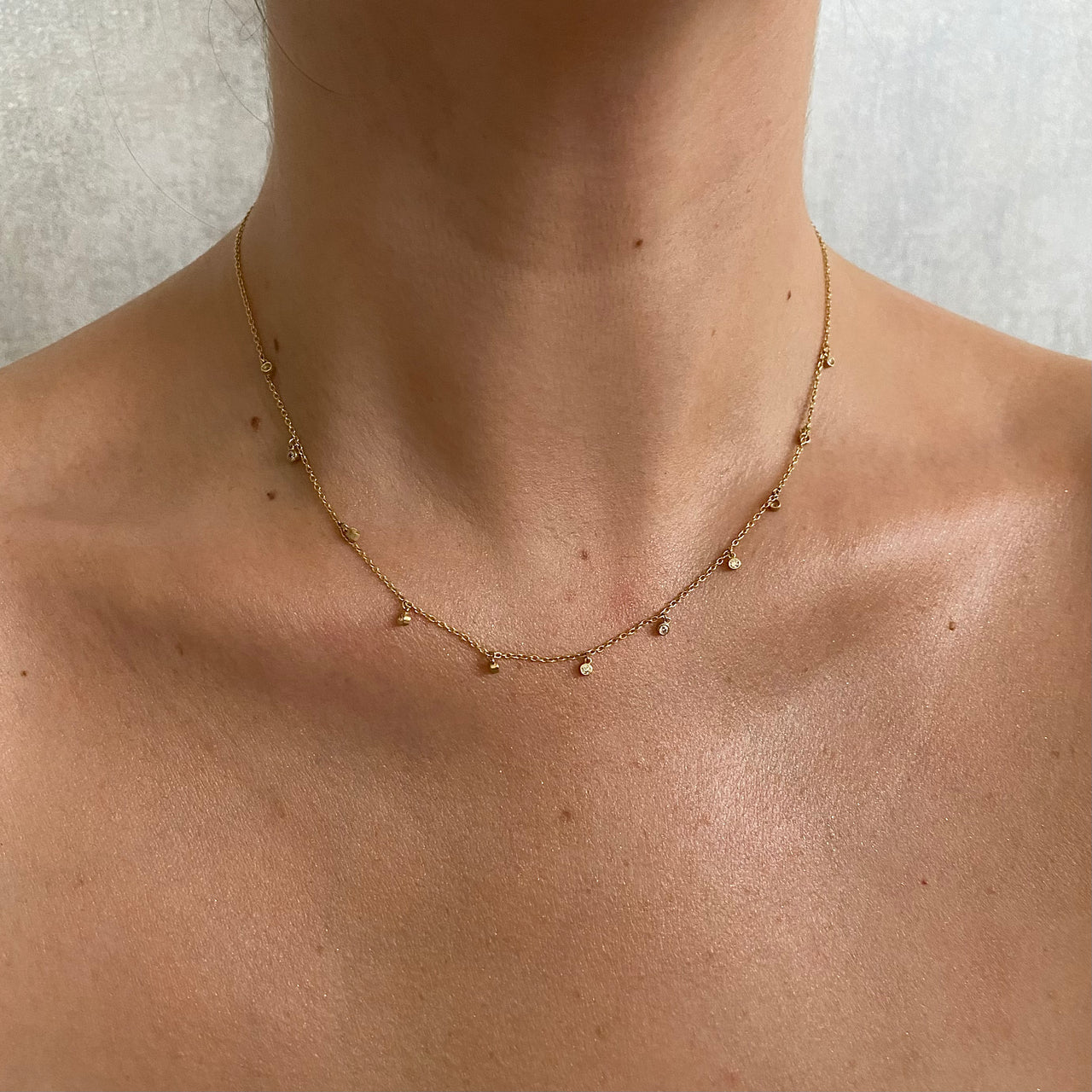 Gargantilla Oro 14k - Bolas Colgando de Zirconias Ajustable 42-45 cm Largo